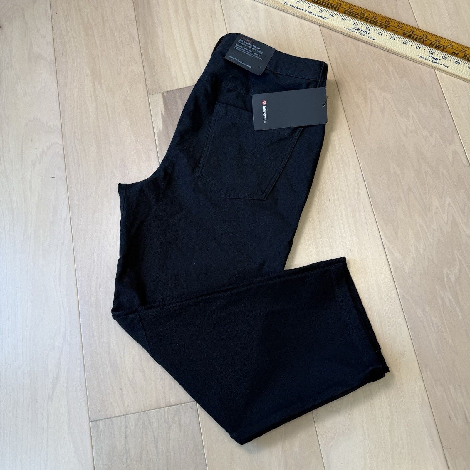 Lululemon Lululemon ABC Crop Pants 34 Black Athleisure Relaxed Size US 34 / EU 50 - 11 Thumbnail