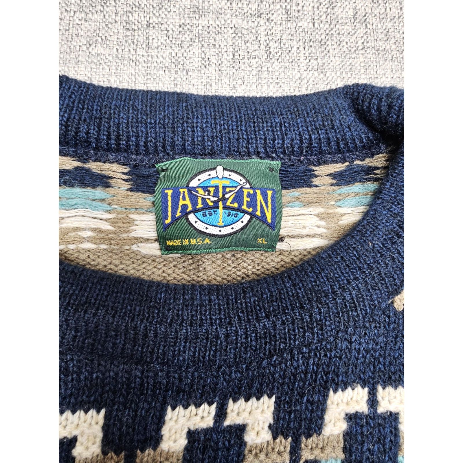 Jantzen Vintage Jantzen Sweater Mens XL Blue Tan Geometric Knit Pullover Pattern 90s Size US XL / EU 56 / 4 - 3 Thumbnail