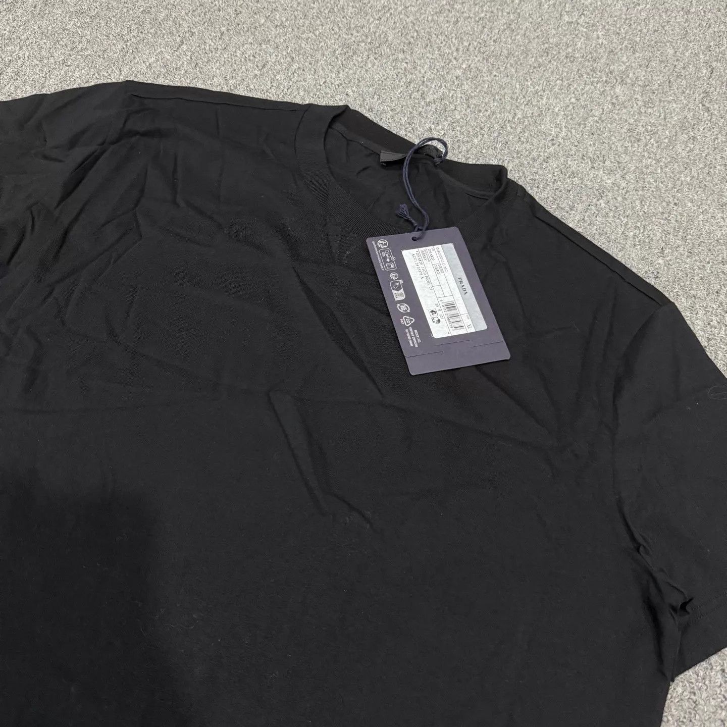 Prada Prada New Black Basic Short Sleeve Tee Unworn XL Size XL / US 12-14 / IT 48-50 - 4 Thumbnail