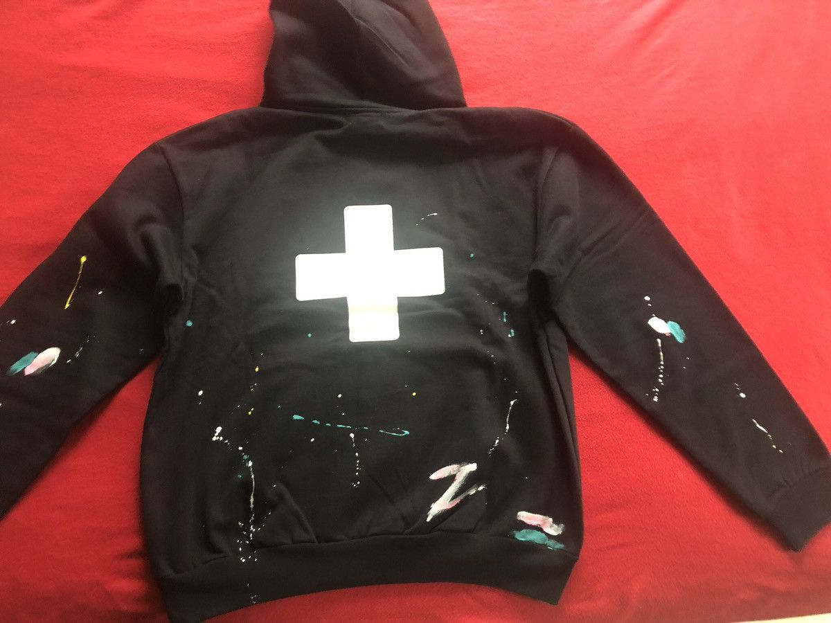 Places + Faces Places + Faces Paint Splatter Hoodie sz. M Size US M / EU 48-50 / 2 - 3 Thumbnail