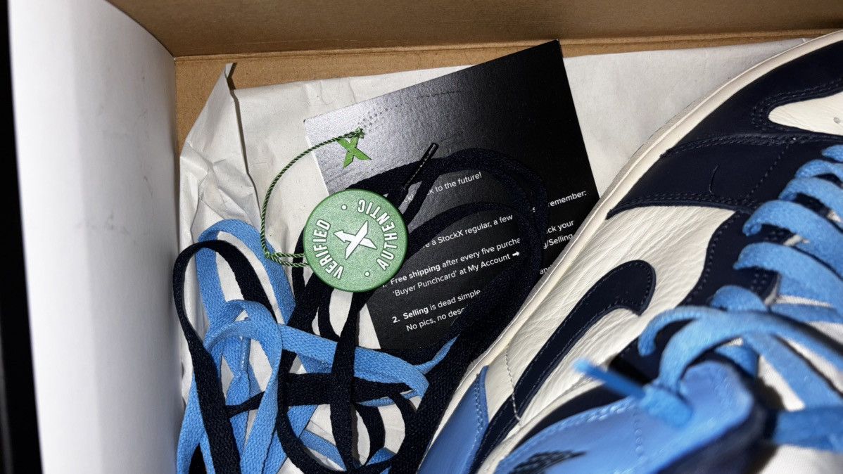 Jordan Brand Jordan 1 Retro high (Obsidian) Size US 10 / EU 43 - 3 Thumbnail