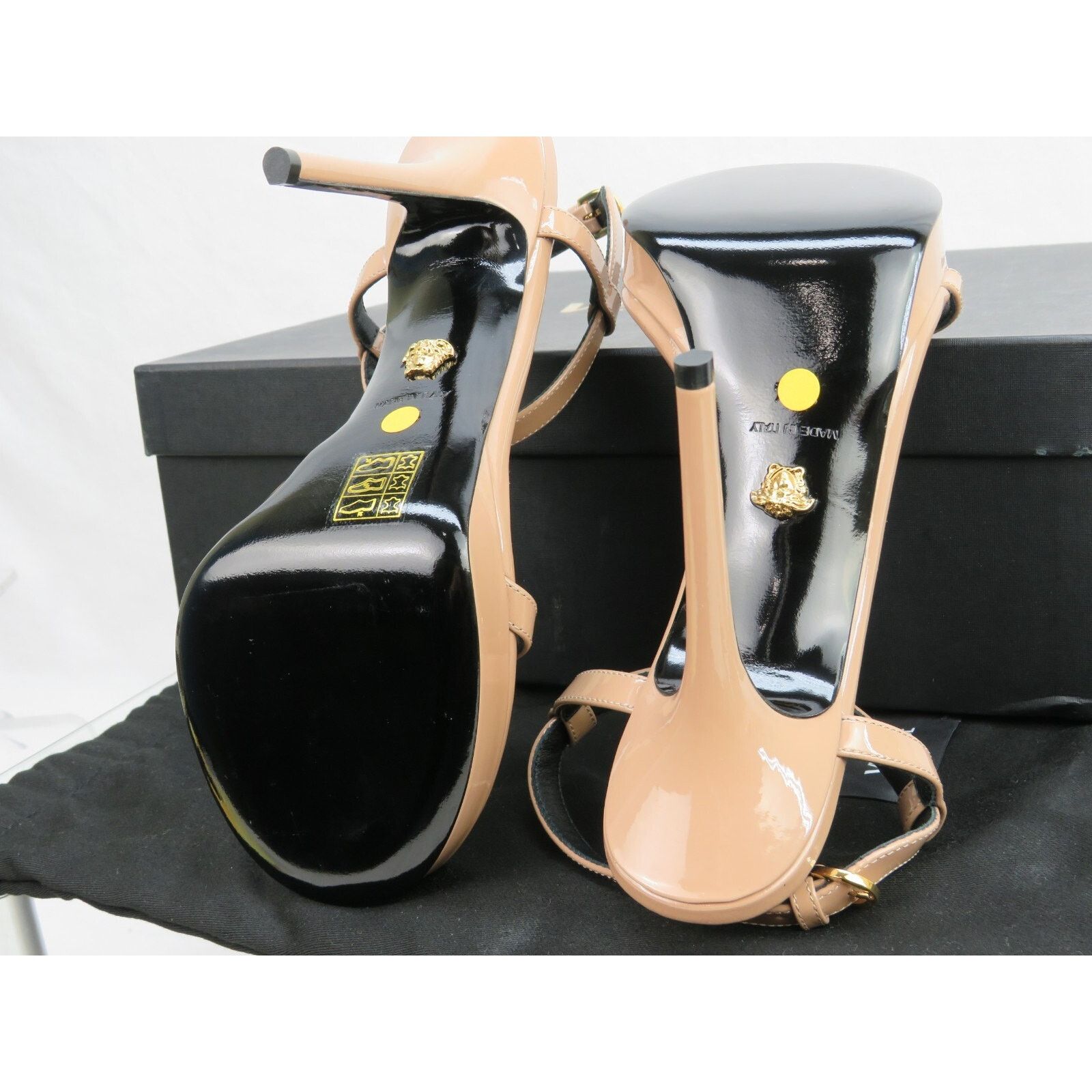 Versace VERSACE NUDE PATENT LEATHER GOLD MEDUSA SANDAL PUMPS 37.5 IT Size US 7.5 / IT 37.5 - 8 Thumbnail