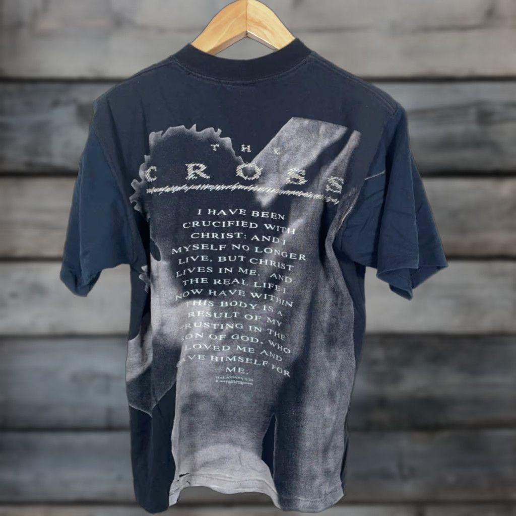 Vintage VINTAGE All Sport T-Shirt Black Men Large 1992 Jesus Christ The Cross AOP 90s Retro Short Sleeve Crew Neck Shirt Size US L / EU 52-54 / 3 - 1 Thumbnail