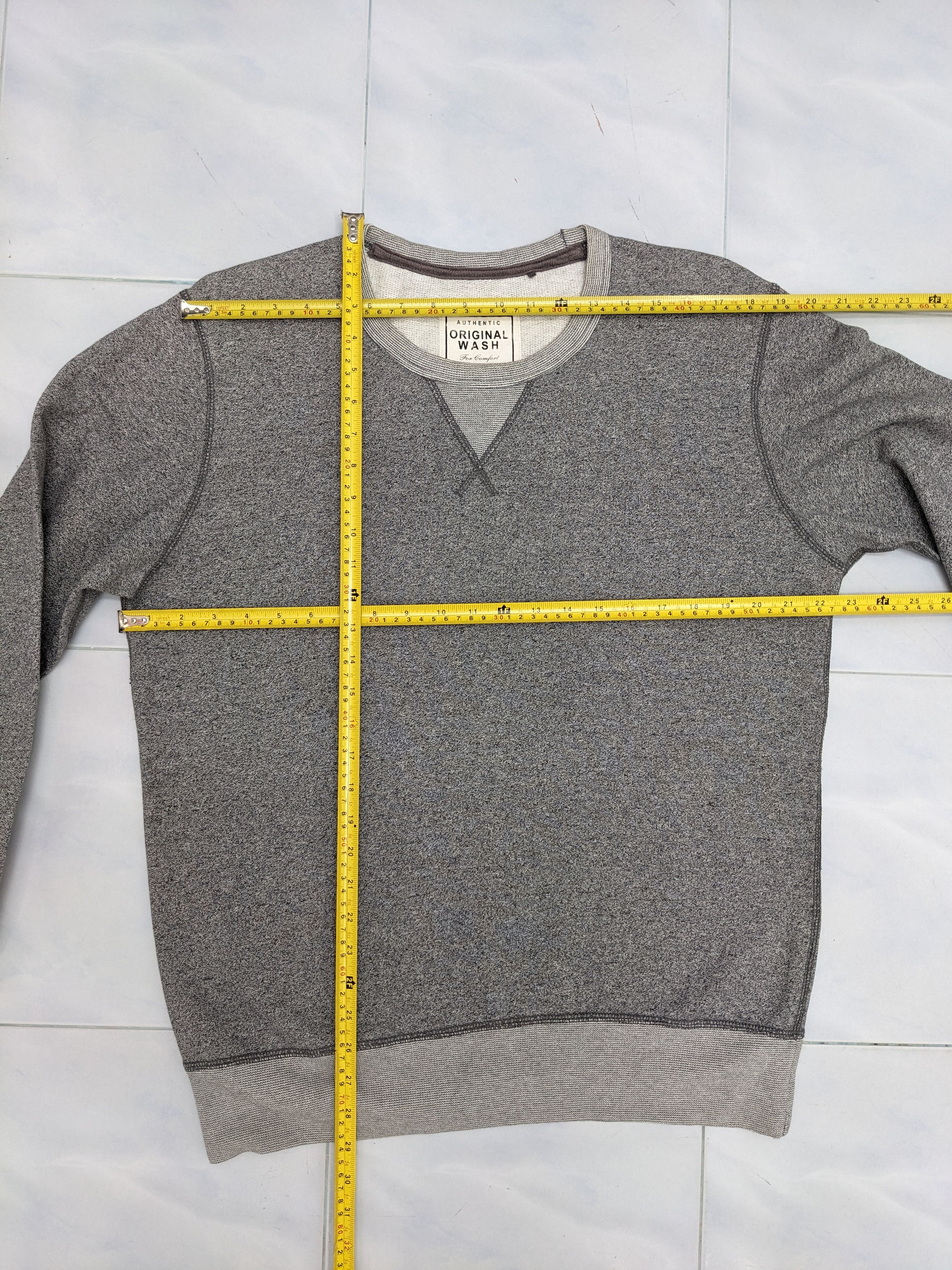 Japanese Brand Japanese Brand Uniqlo Streetwear Crewneck Sweatshirt Size US XL / EU 56 / 4 - 6 Thumbnail