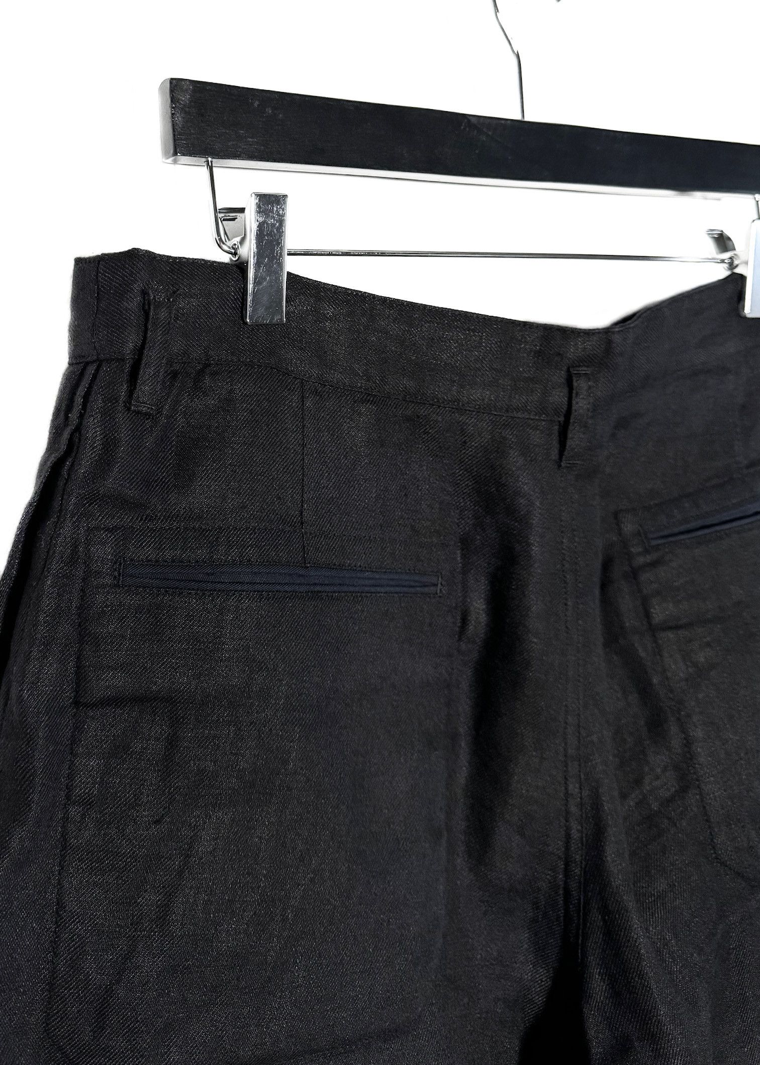 Louis Vuitton Louis Vuitton Black Silver Buckle Linen Shorts Size US 36 / EU 52 - 4 Thumbnail