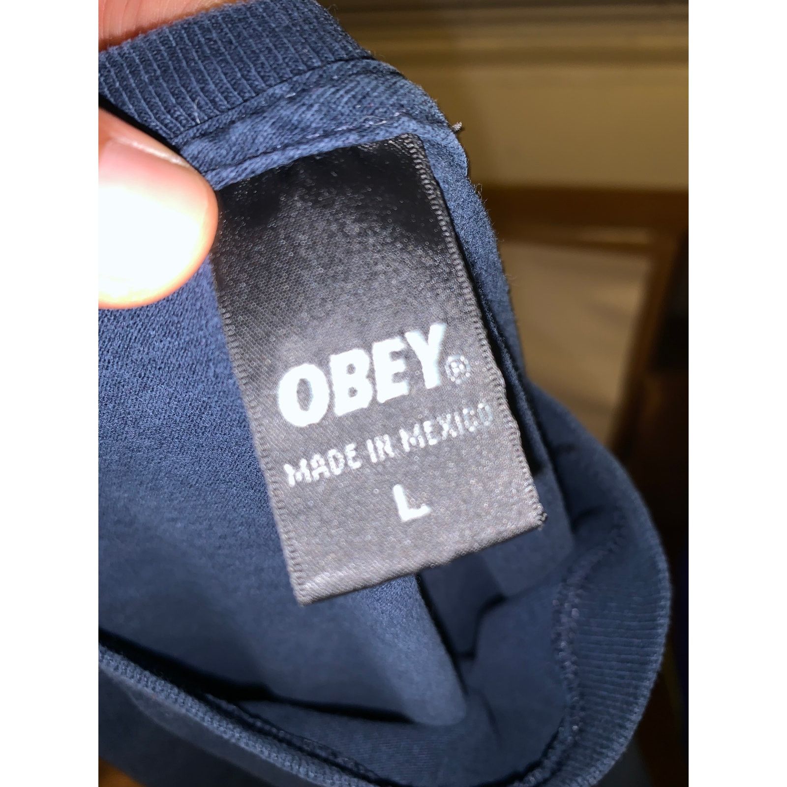 Obey × Vintage Vintage Y2K Obey Logo T Shirt Large Navy Red Made in Mexico Size US L / EU 52-54 / 3 - 3 Thumbnail