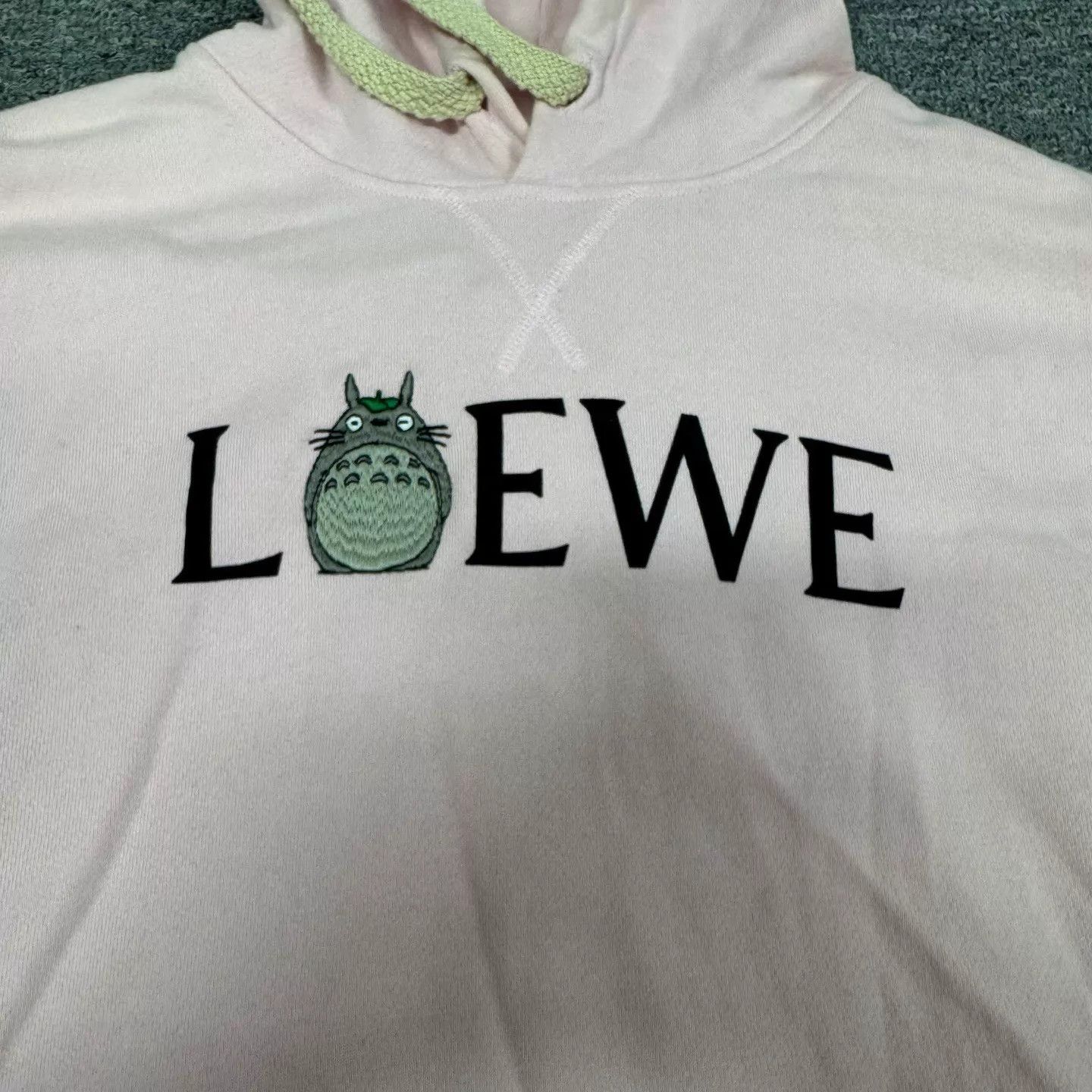 Loewe LOEWE x Totoro Embroidered Logo Pink Hoodie L 99 New Size L / US 10 / IT 46 - 4 Thumbnail