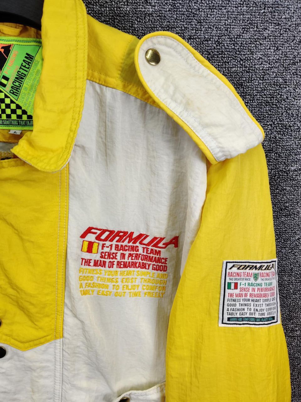 Formula 1 Vintage Formula F-1 Racing Team Bomber Jacket Size US L / EU 52-54 / 3 - 4 Thumbnail