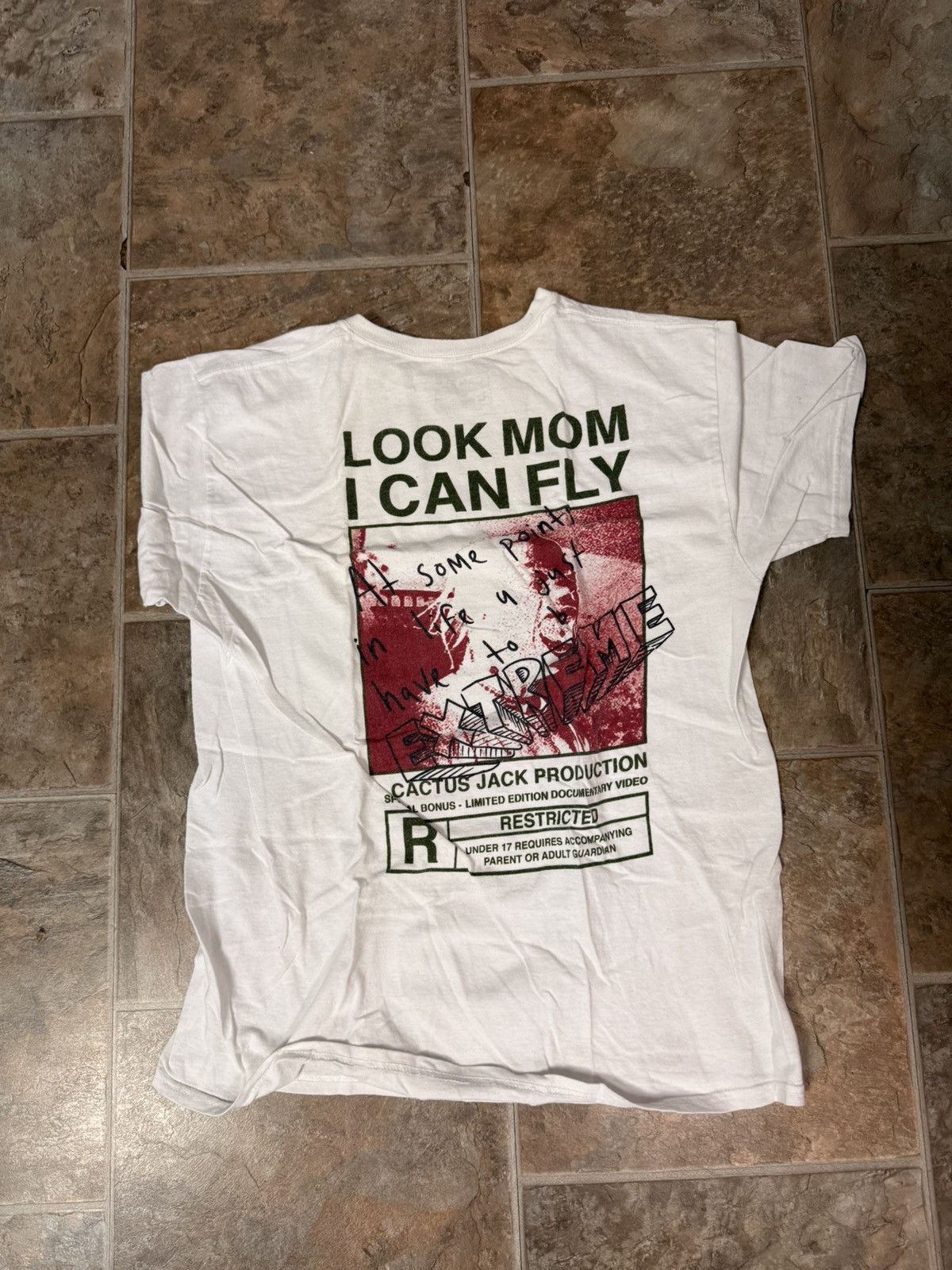 Travis Scott Travis Scott “Look Mom I Can Fly” Premiere Custom t-shirt. Size US L / EU 52-54 / 3 - 1 Thumbnail