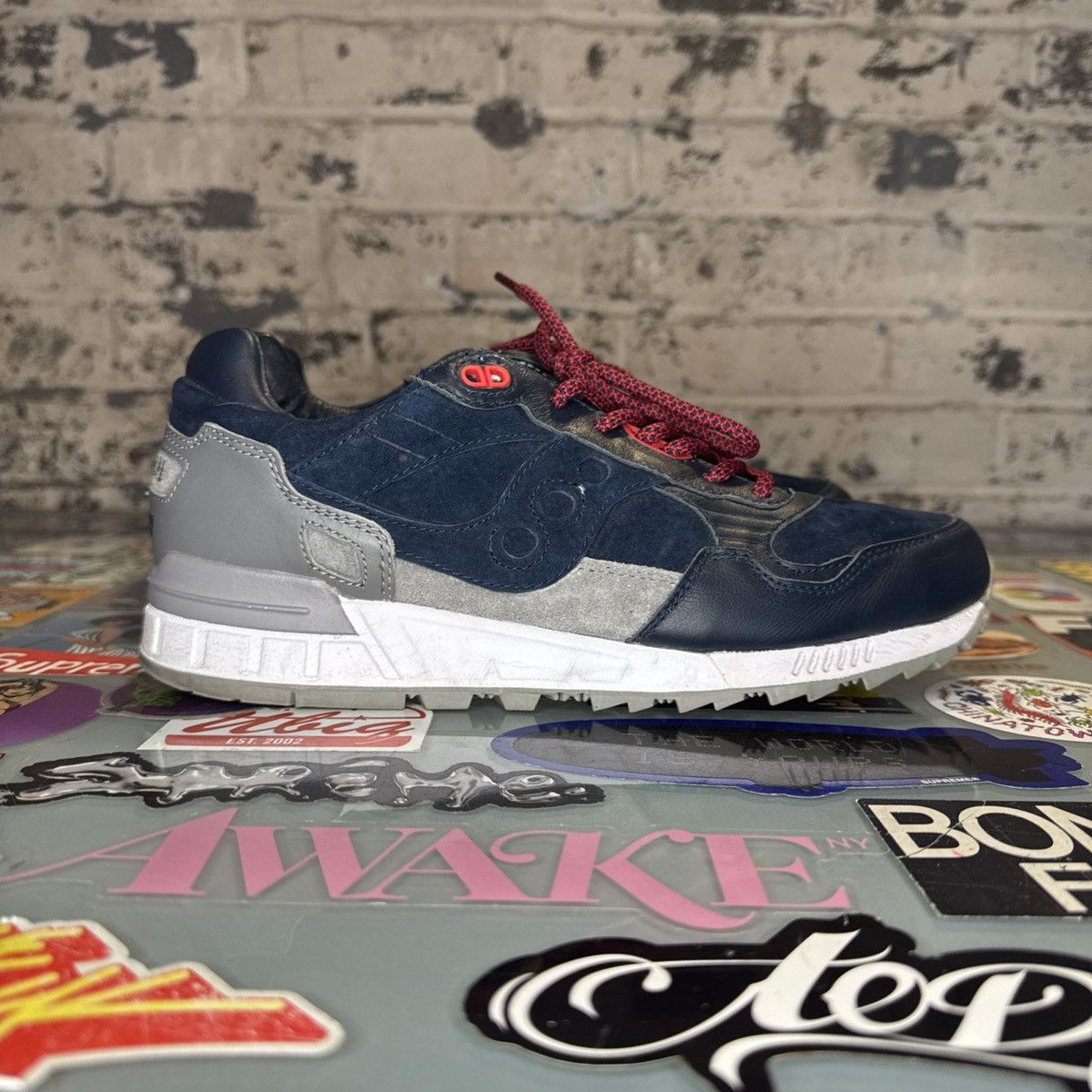Saucony Saucony Shadow 5000 BAU x The Distinct Life NOVEM Navy Sz 9 Size US 9 / EU 42 - 3 Thumbnail