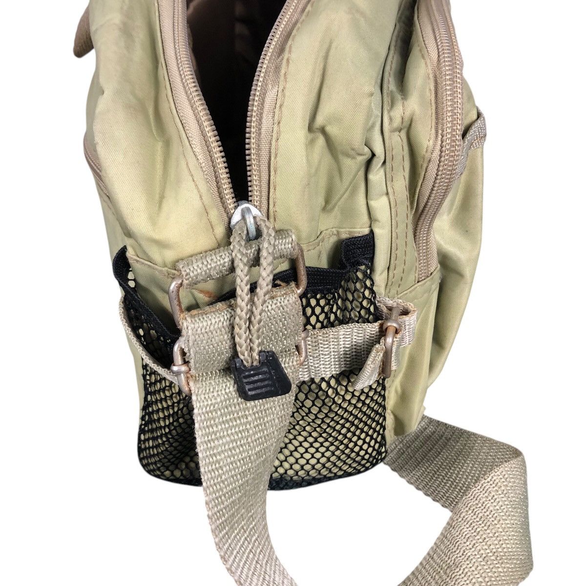 Japanese Brand 📌Vintage Sling Bag Double Stripe Pocket Unknown Brand Size ONE SIZE - 13 Thumbnail
