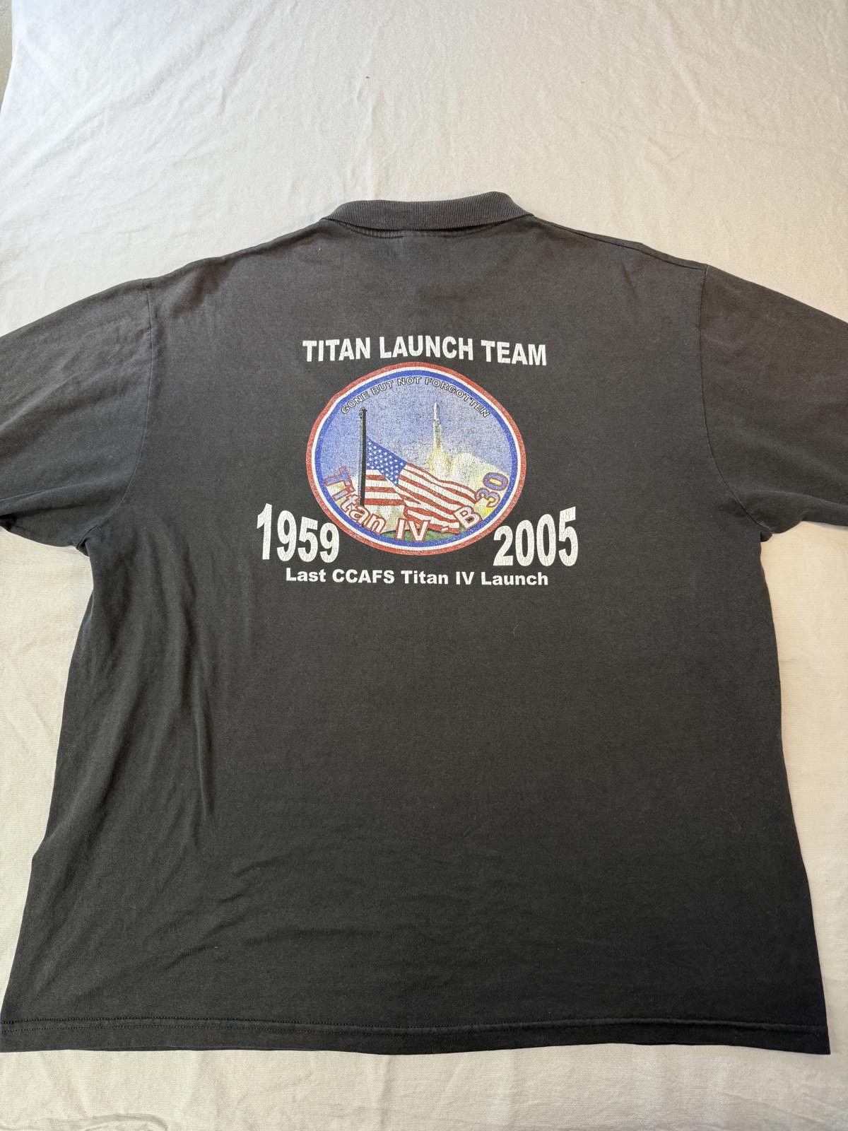 Designer VTG Space Shuttle Titan IV Launch Team 1959-2005 XL Size US XL / EU 56 / 4 - 1 Thumbnail