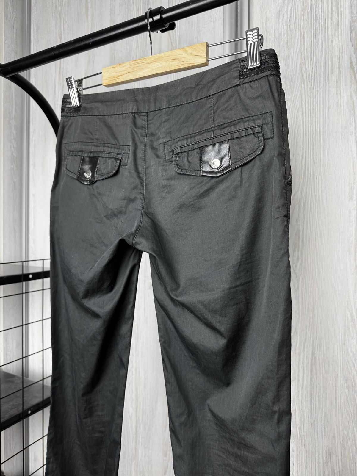 Versace Versace black cotton leather trim lightweight pants size 26 Size 26" / US 2 / IT 38 - 10 Thumbnail