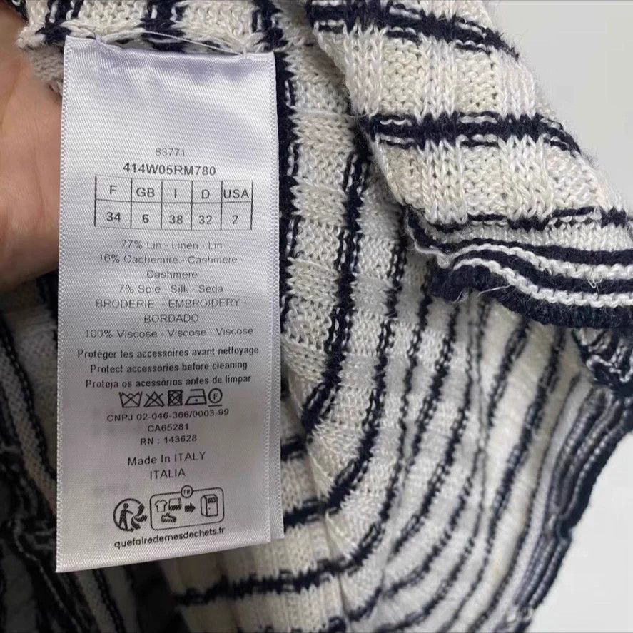 Dior Dior knit cardigan & vest set size 34 stained Size XS / US 0-2 / IT 36-38 - 7 Thumbnail