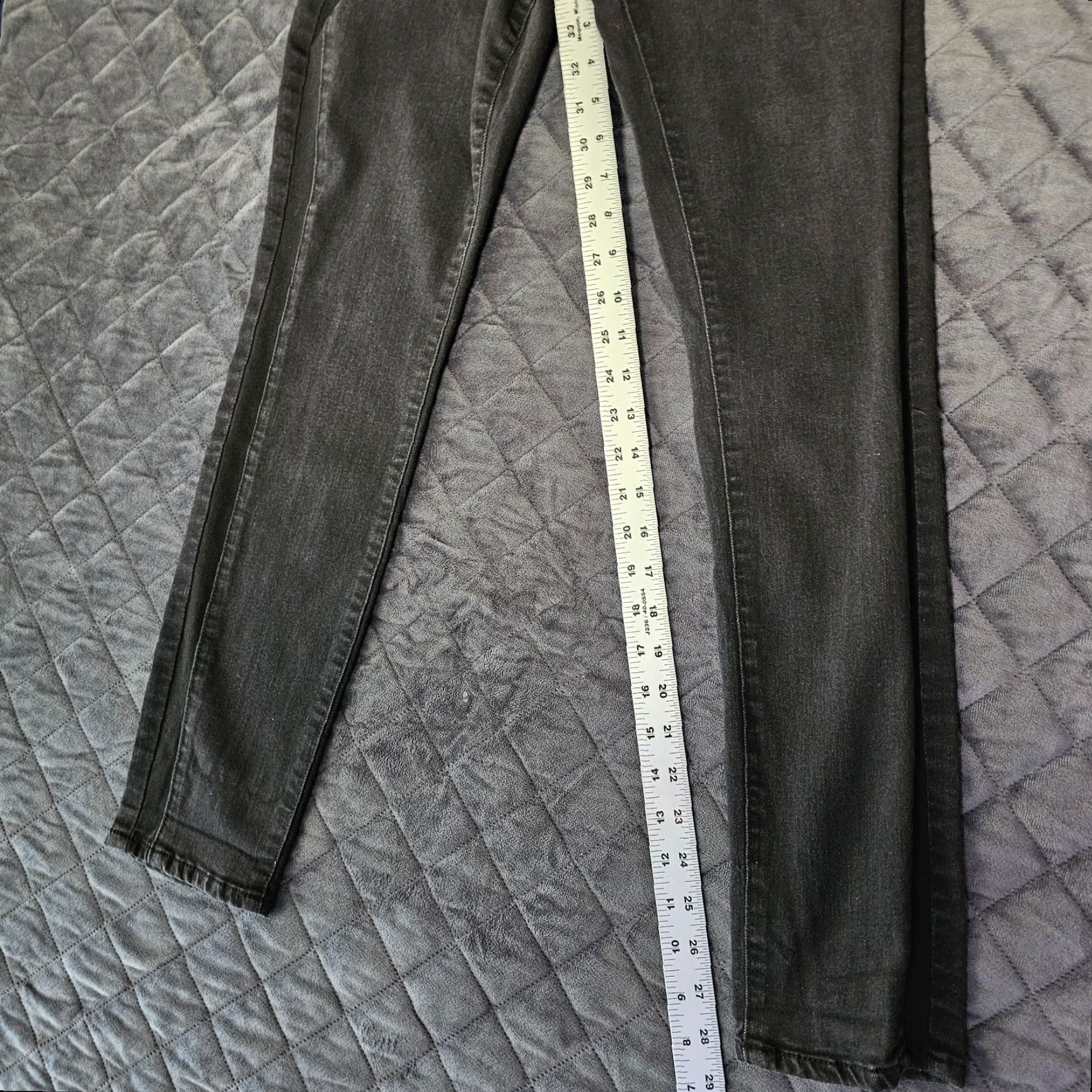 Old Navy Old Navy Jeans Women Skinny Adult 10 Black Dark Wash Womens Size 32" / US 10 / IT 46 - 7 Thumbnail