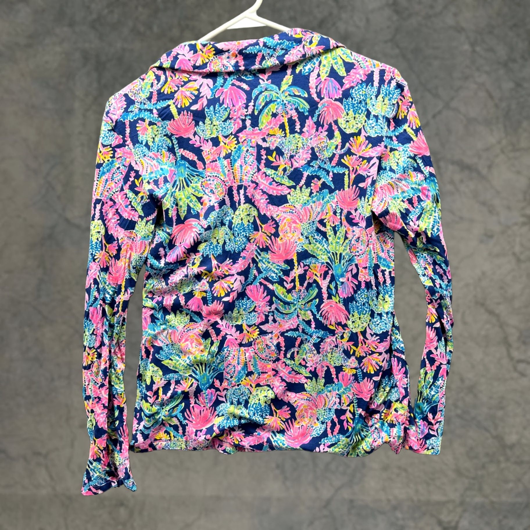 Lilly Pulitzer Lilly Pulitzer Shirt Womens S Pink Blue Button Down Pajama Knit Floral Long Size S / US 4 / IT 40 - 1 Thumbnail