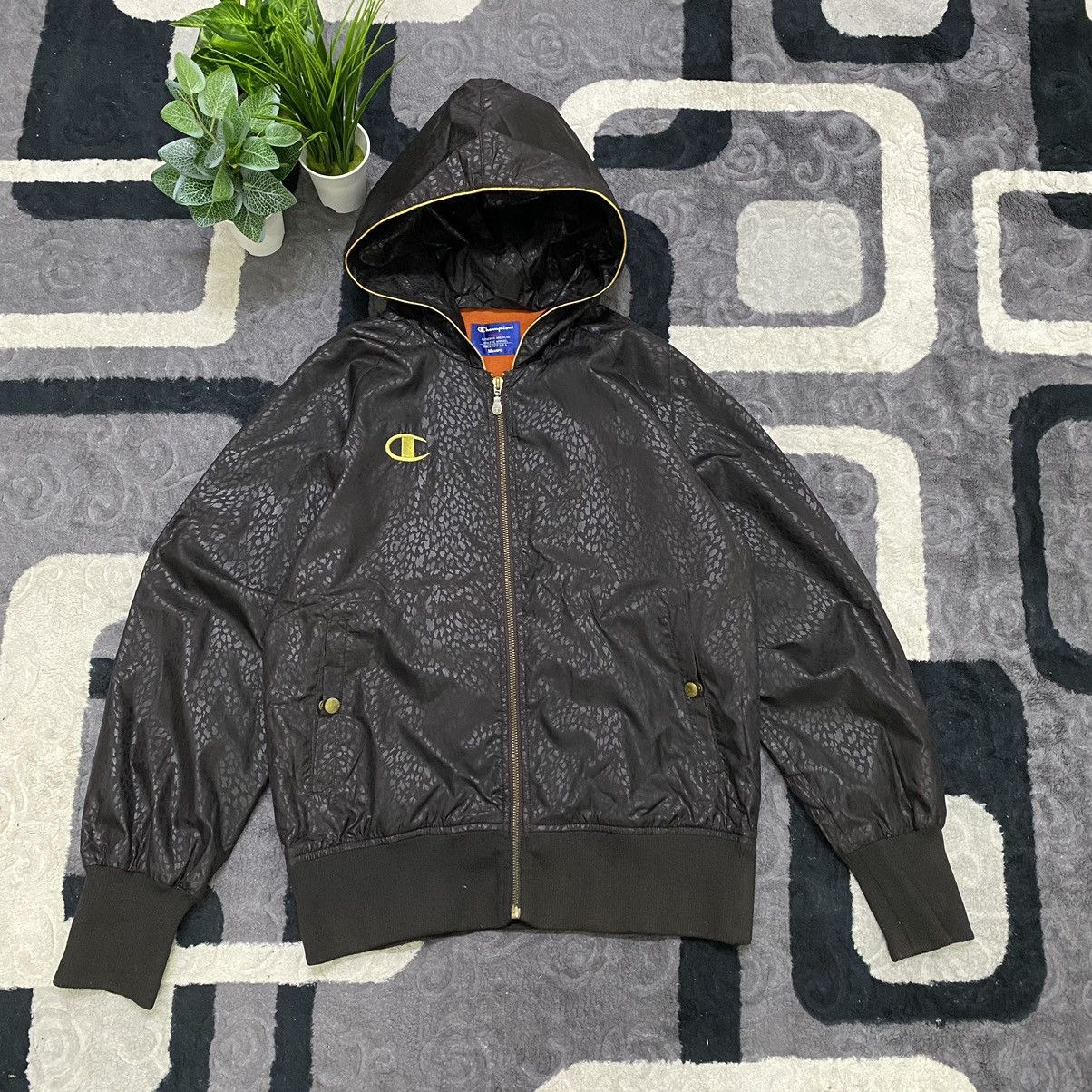 Vintage Champion Embroidered Logo Windbreaker Hoodie Size M