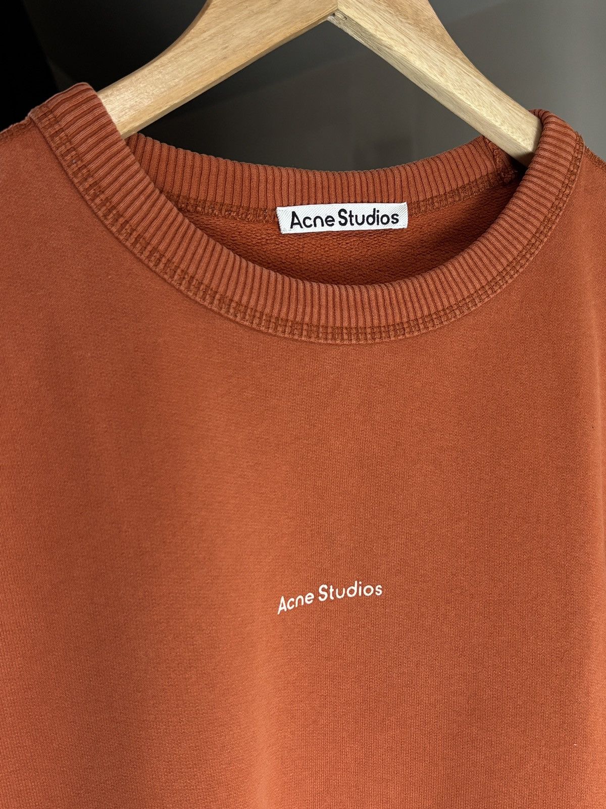 Acne Studios Acne Studios oversized center logo boxy sweatshirt crewneck Size US XXS / EU 40 - 3 Thumbnail