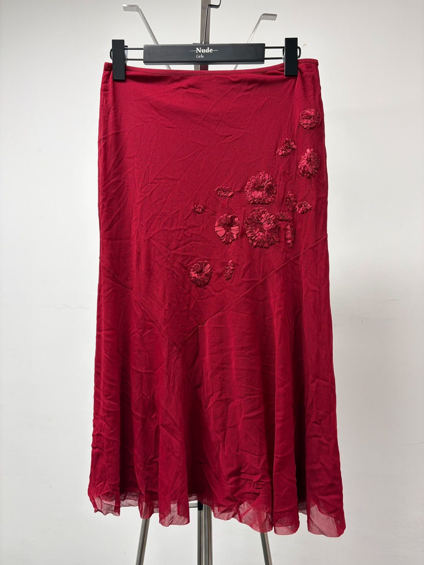 Vivienne Tam Vivienne Tam Red Embroidered Mesh Skirt Size 23" - 1 Thumbnail