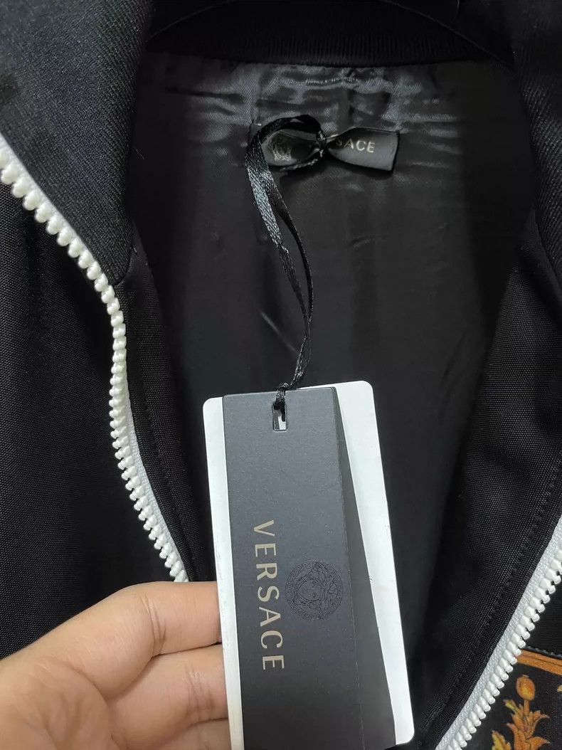 Versace Versace Matte zipper hardware loose jacket Size US XL / EU 56 / 4 - 6 Thumbnail
