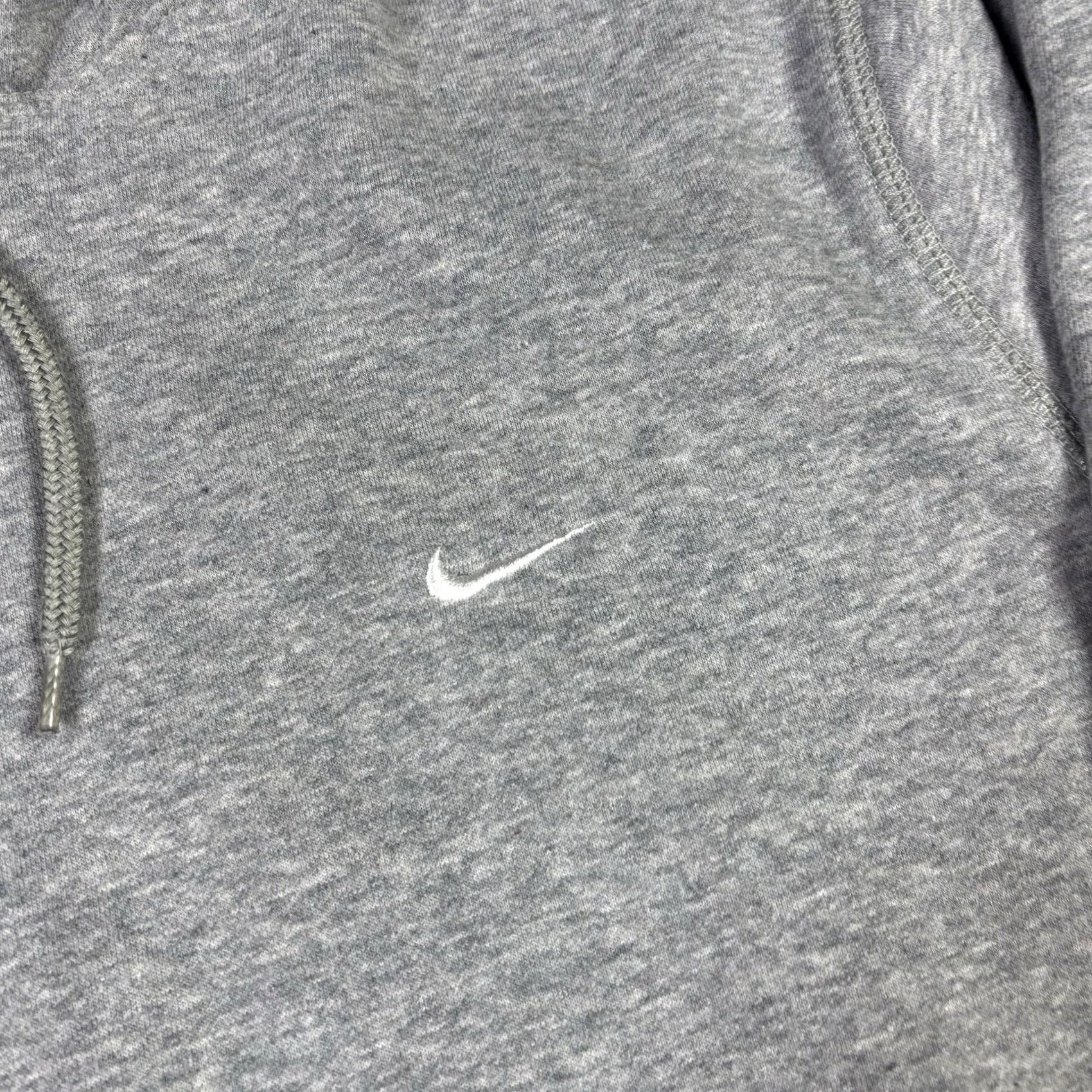 Nike VINTAGE Nike Gray Pullover Sweatshirt Hoodie Embroidered Logo XL Men Size US XL / EU 56 / 4 - 4 Thumbnail