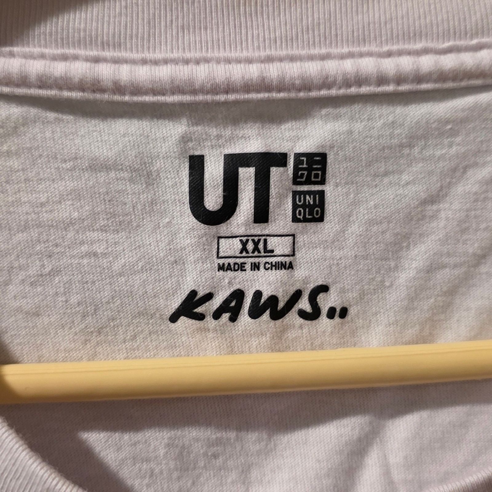 Kaws KAWS x Uniqlo Pink BFF Limited Edition Tee Size US XXL / EU 58 / 5 - 4 Thumbnail