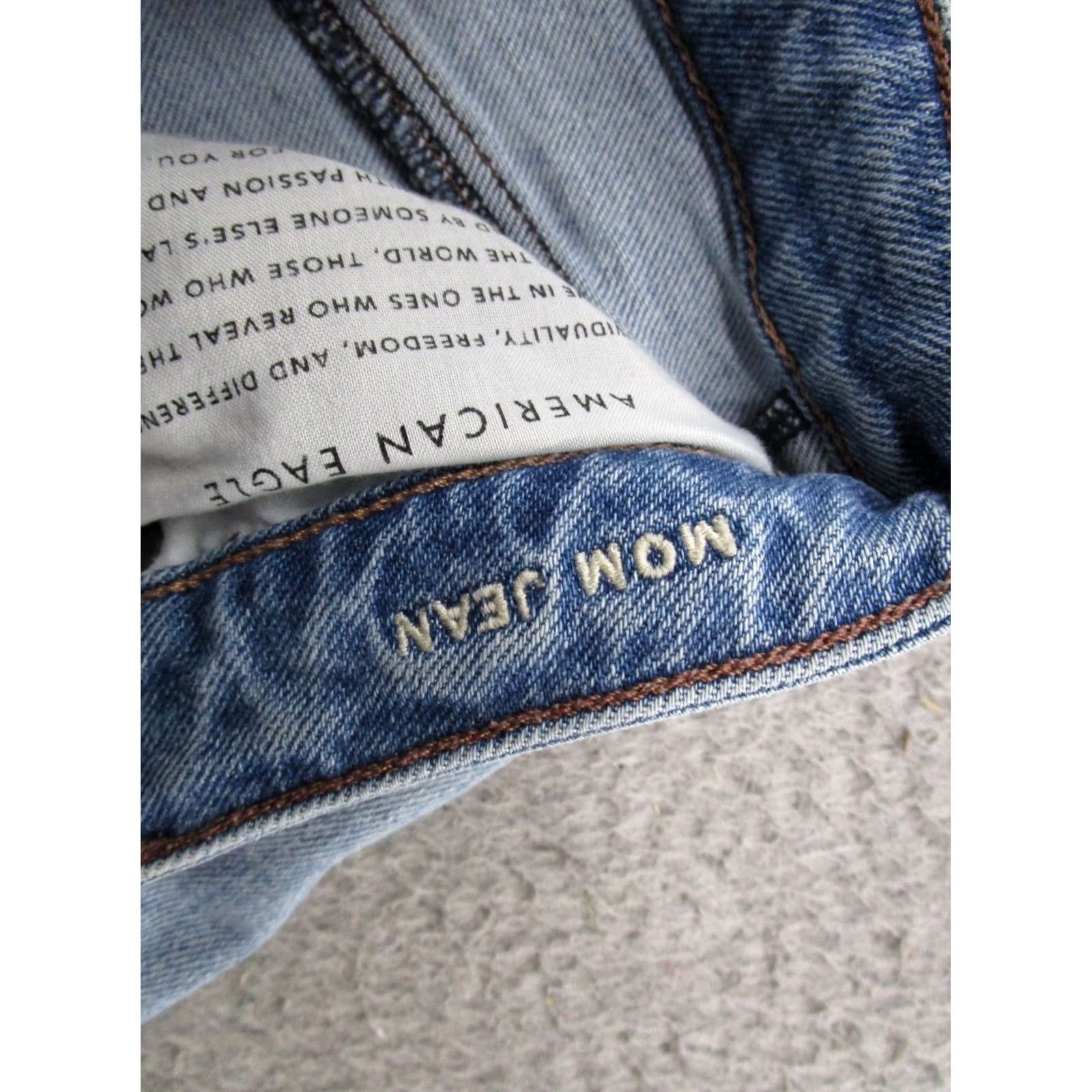 American Eagle Outfitters American Eagle Button Fly Distressed Stretch Denim Mom Jeans Women's Size 00 Blue Jeans Women's Size 24" / US 00 / IT 34 - 5 Thumbnail