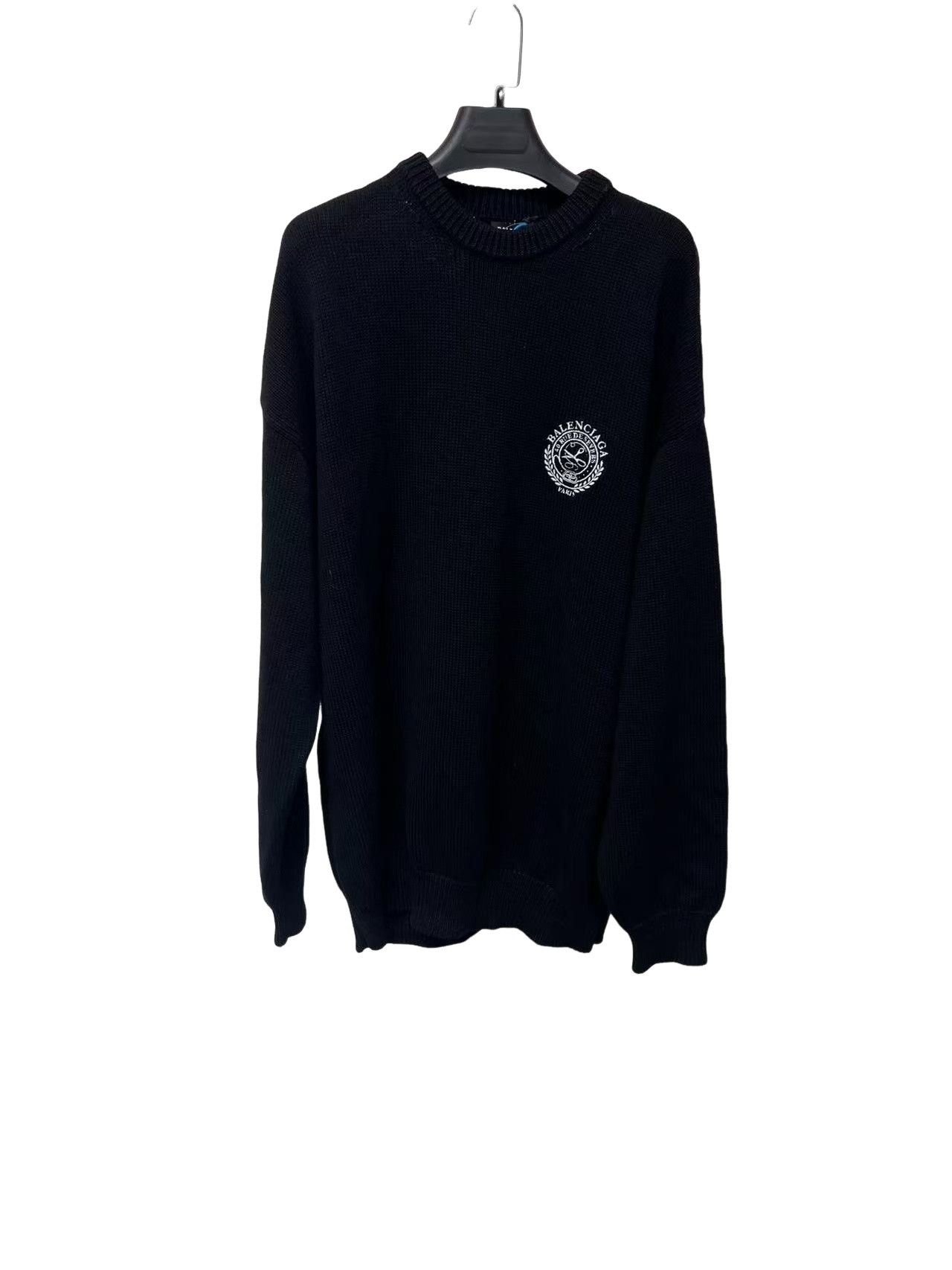 Balenciaga Balenciaga Crest Logo Sweater XS Size US XS / EU 42 / 0 - 1 Thumbnail