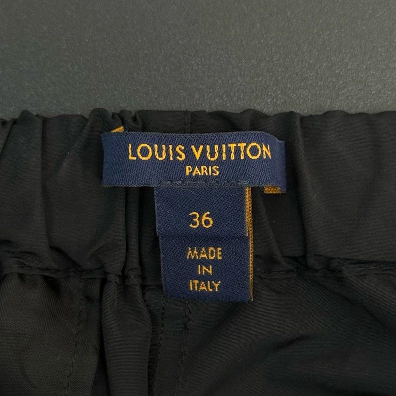 Louis Vuitton Louis Vuitton Black badge logo nylon shorts 2505-Nextarrow Size 35" - 7 Thumbnail