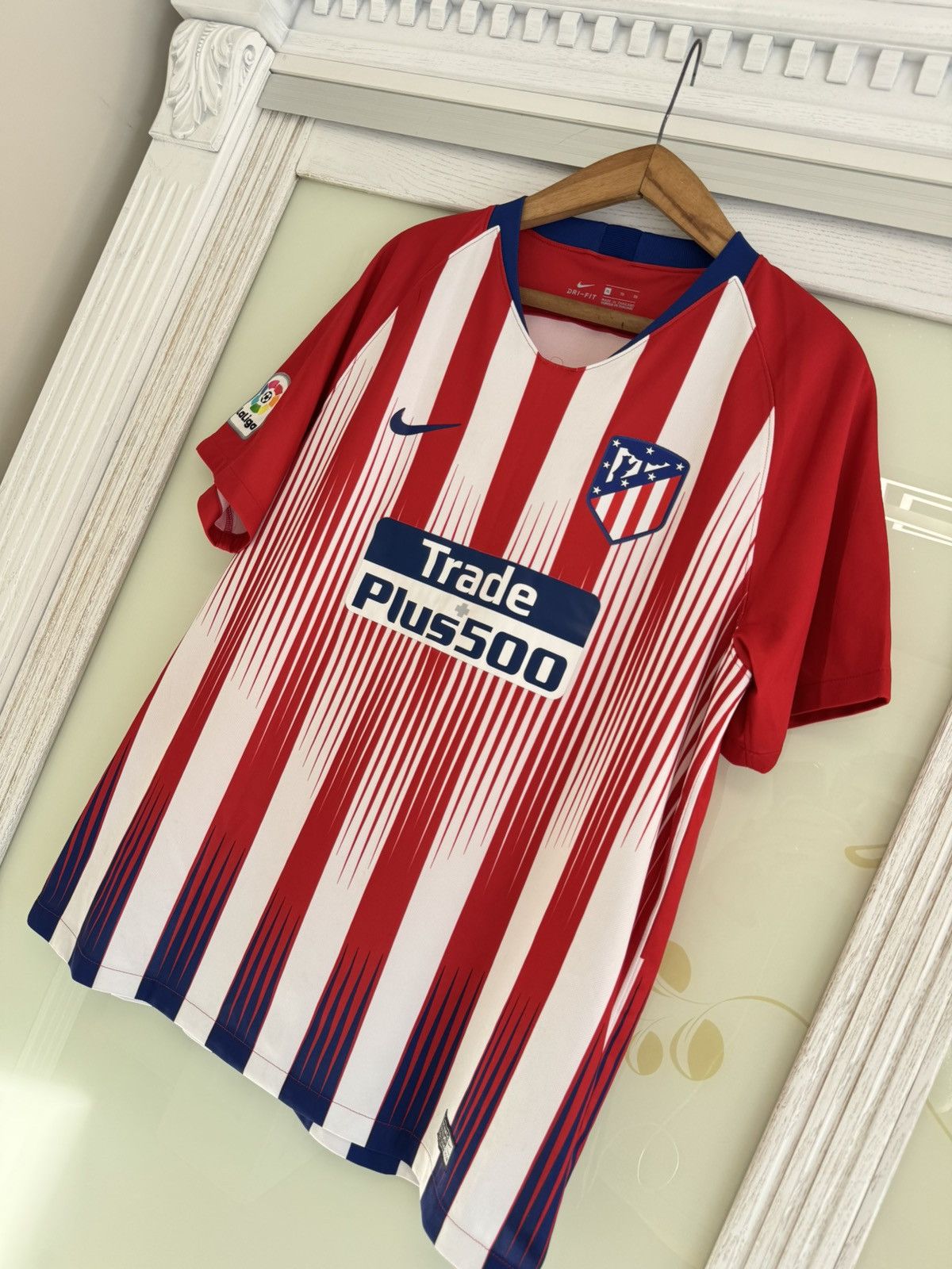Nike Atletico Madrid 2019-2020 Home Soccer Jersey Football Shirt Size US XL / EU 56 / 4 - 3 Thumbnail