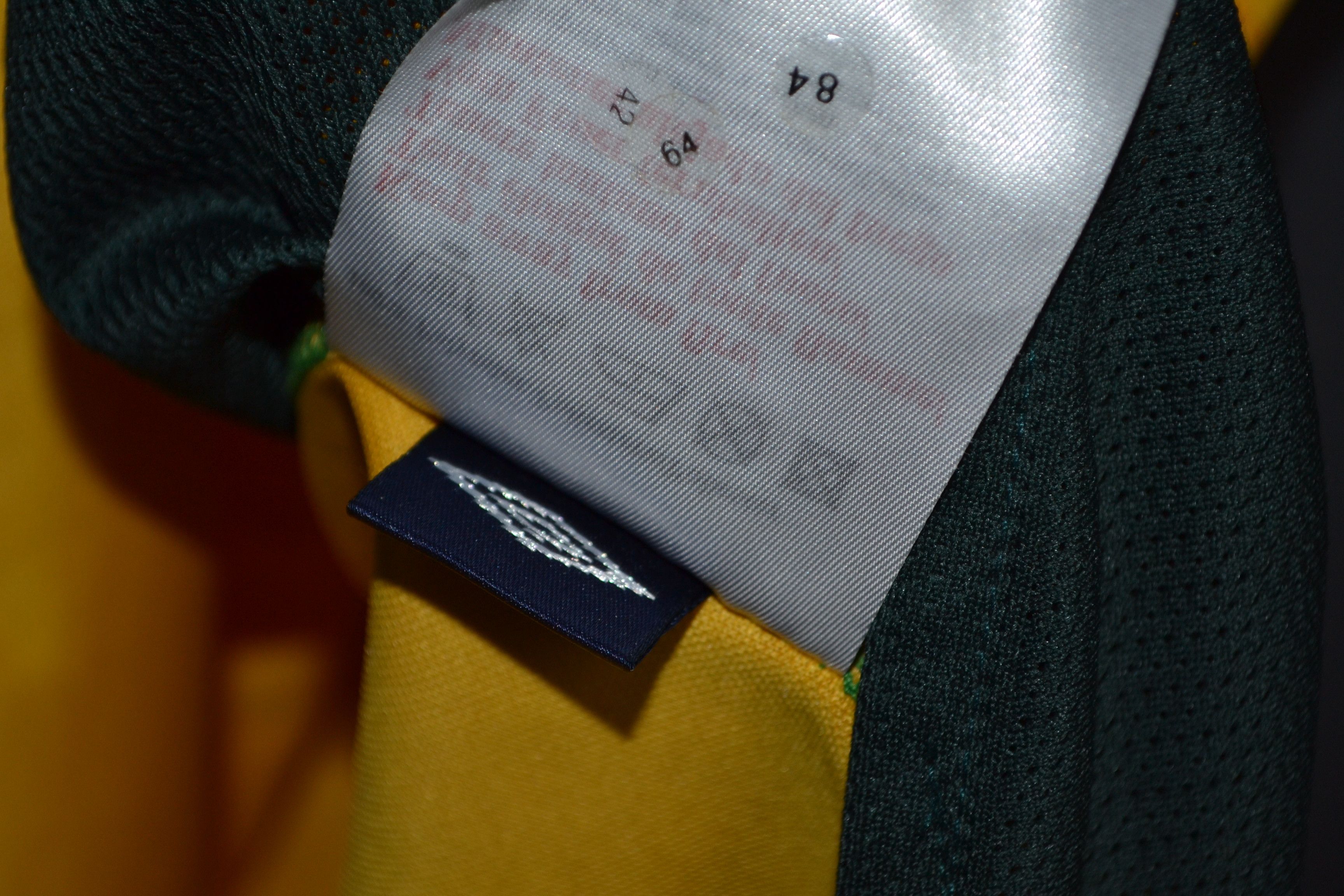 Umbro Celtic 2002 2003 Away Vintage Football Soccer Umbro XL Size US XL / EU 56 / 4 - 8 Thumbnail