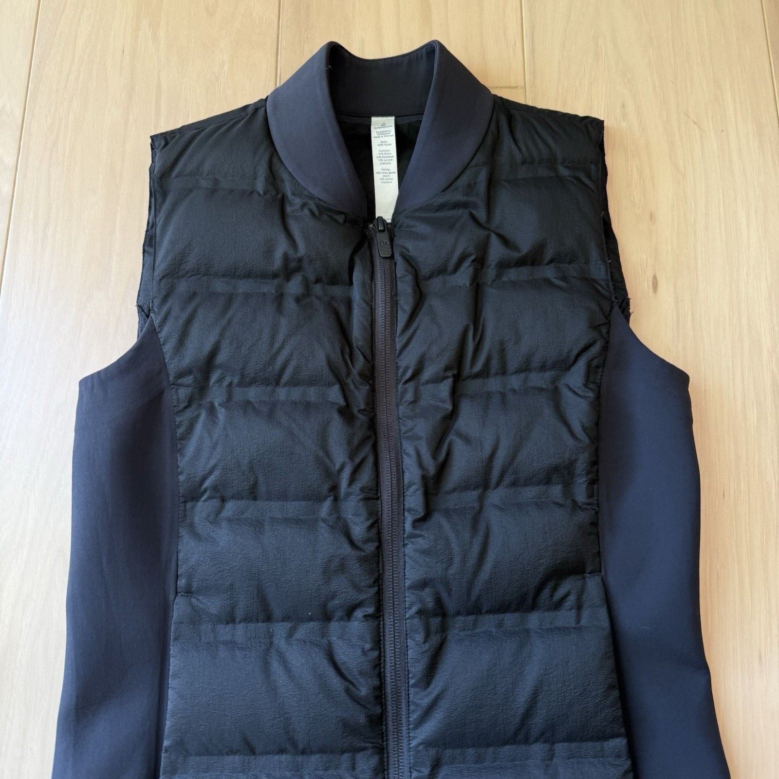 Lululemon Lululemon Down For It All Vest Women's 4 Full Zip Outerwear Size S / US 4 / IT 40 - 3 Thumbnail