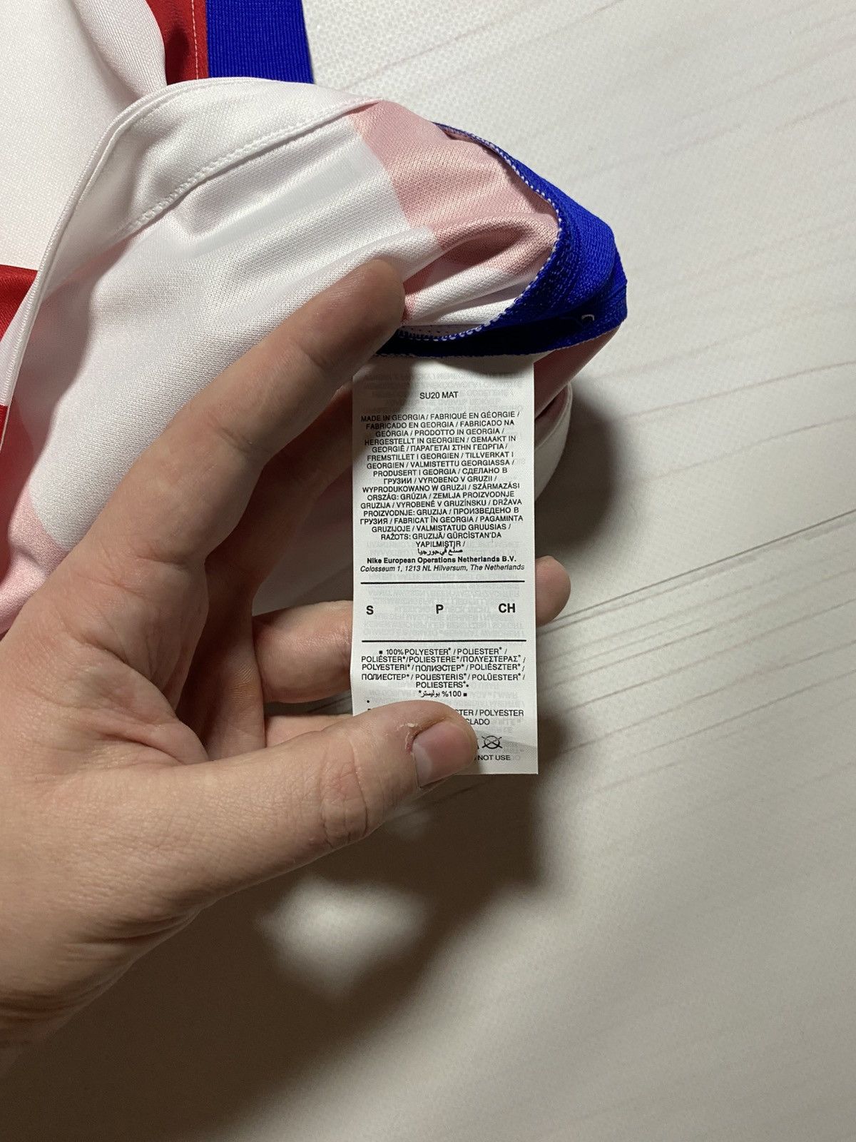 Nike NEW Nike Croatia 2020 home Soccer football y2k t shirt Size US S / EU 44-46 / 1 - 4 Thumbnail
