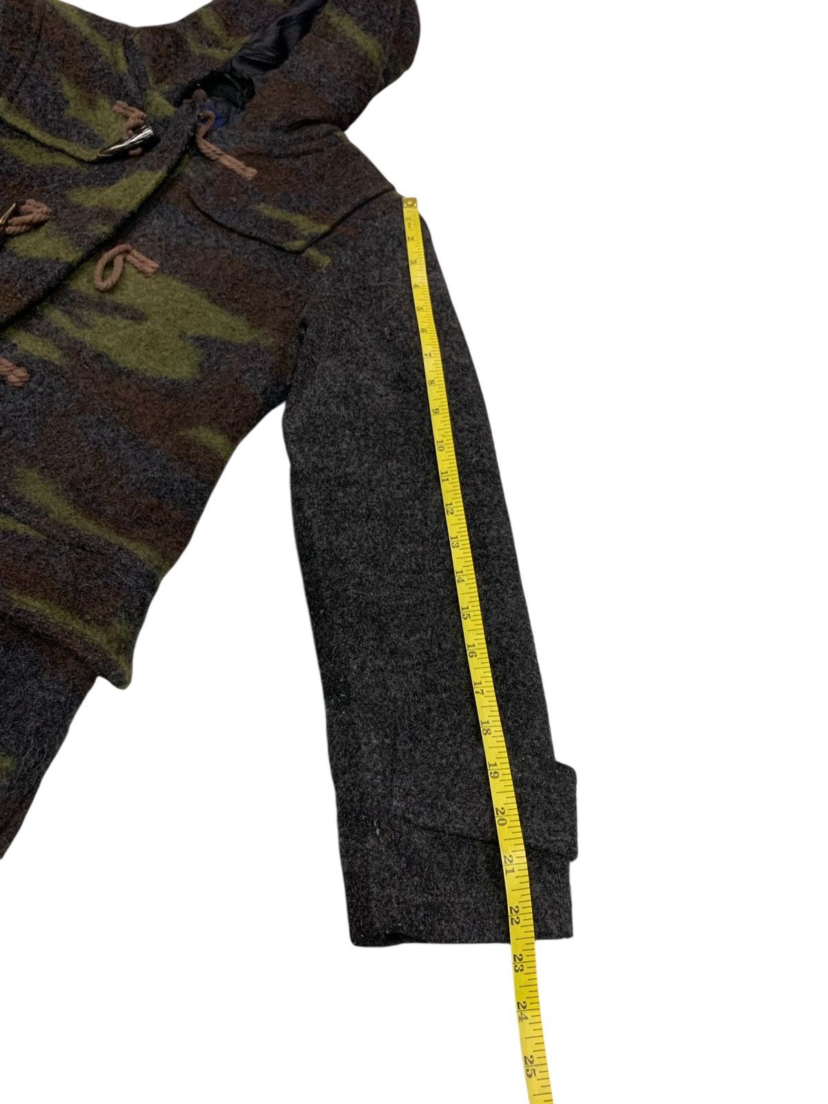 Avirex Rare Avirex Camo Heavy Jacket Hoodie Zipper Down Size US M / EU 48-50 / 2 - 12 Thumbnail