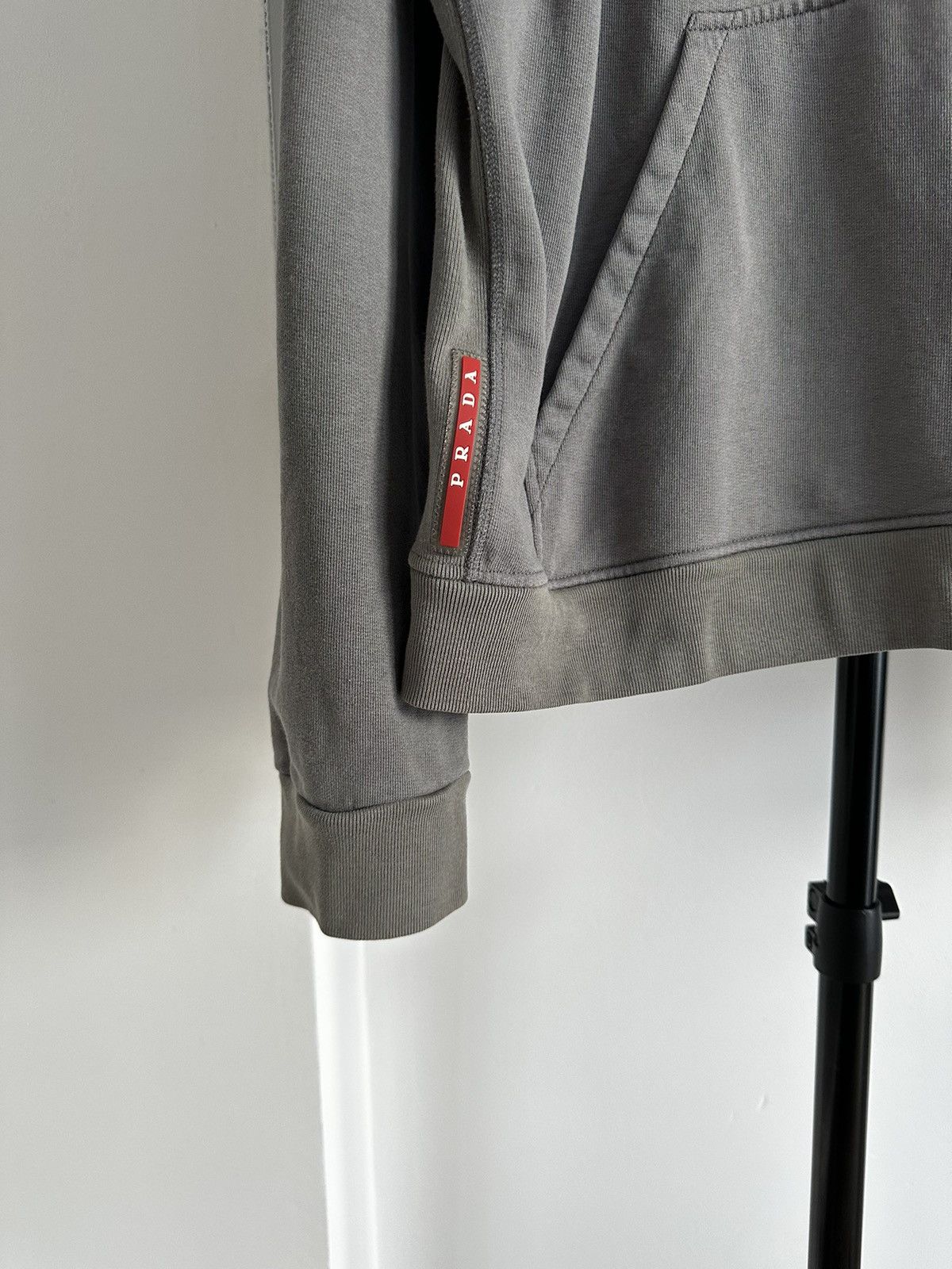 Prada Prada red tab Linea rossa faded grey hoodie Size US XL / EU 56 / 4 - 4 Thumbnail