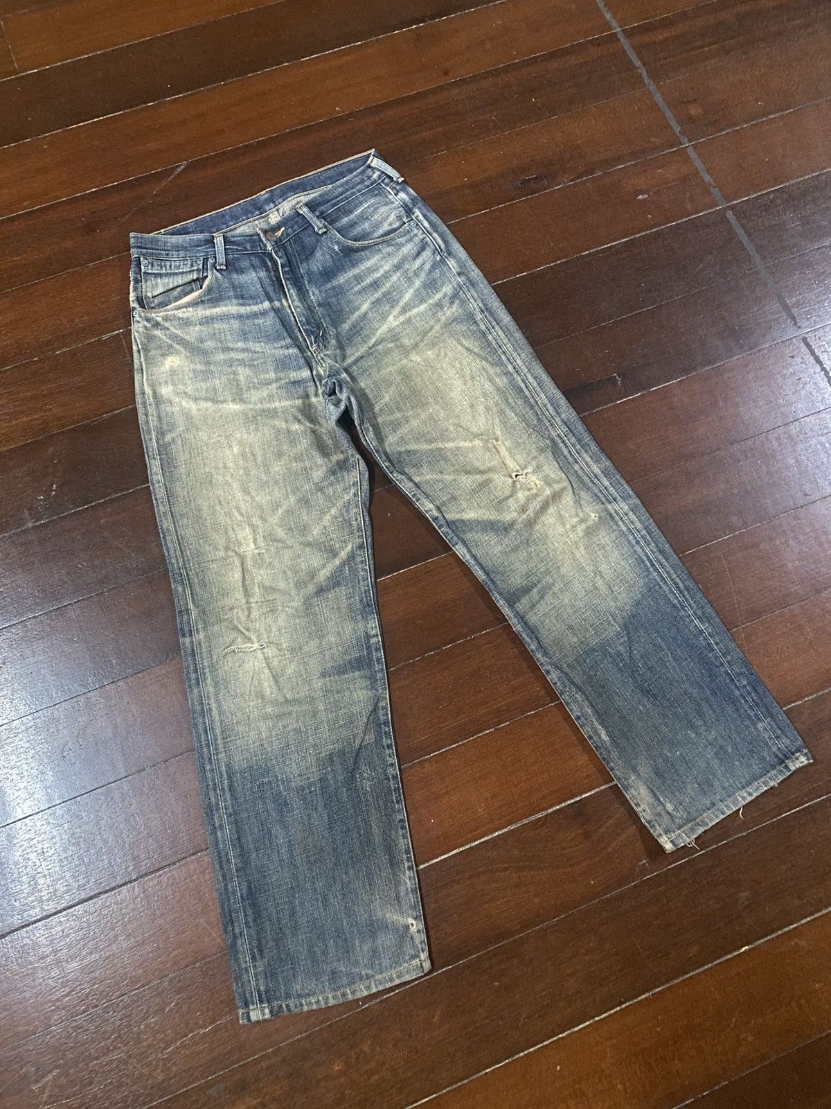 Levi's Rare Levi’s 553 Fade Denim mud wash distressed selvedge Size US 33 - 2 Thumbnail