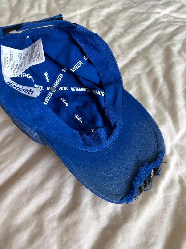 Vetements Vetements Reebok 2018 Collaborative Blue Snapback Cap Size ONE SIZE - 4 Thumbnail