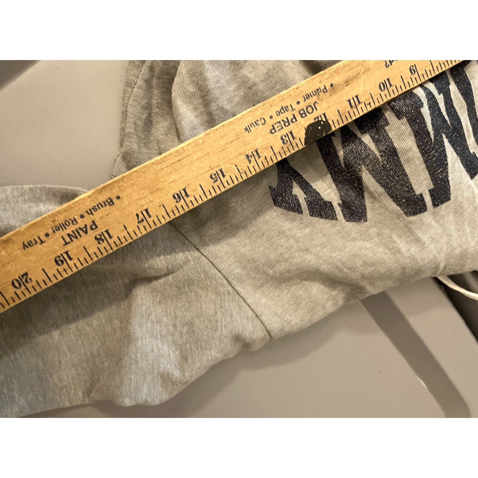 Tommy Hilfiger Tommy Hilfiger Men's Pullover Hoodie Sweatshirt Gray Small Classic Comfort Size US S / EU 44-46 / 1 - 5 Thumbnail