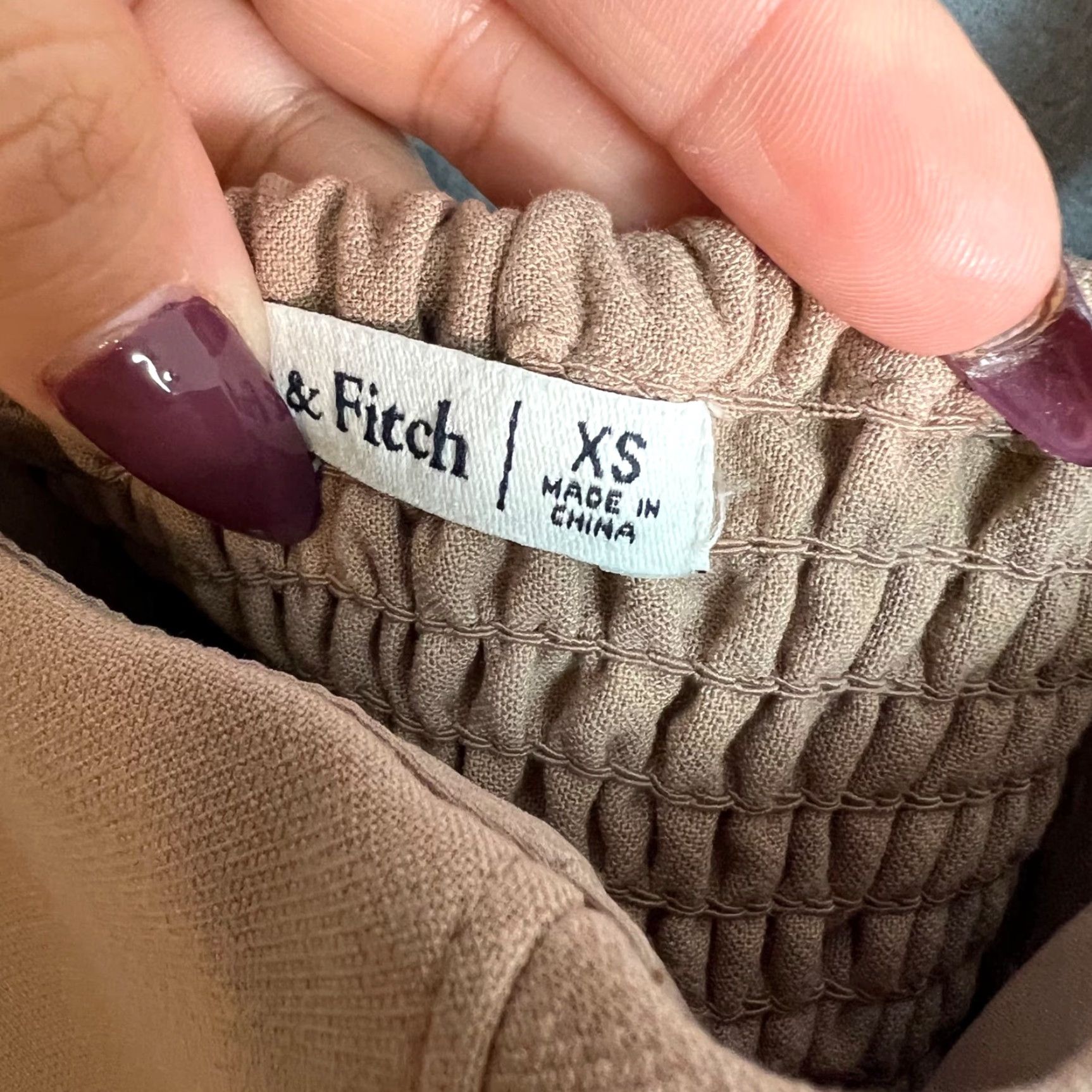 Abercrombie & Fitch Abercrombie & Fitch Womens XS Tan Strap Corset Top Polyester Blend Smocked Back Tank Cropped Sleeveless Square Neck Casual Size XS / US 0-2 / IT 36-38 - 4 Thumbnail