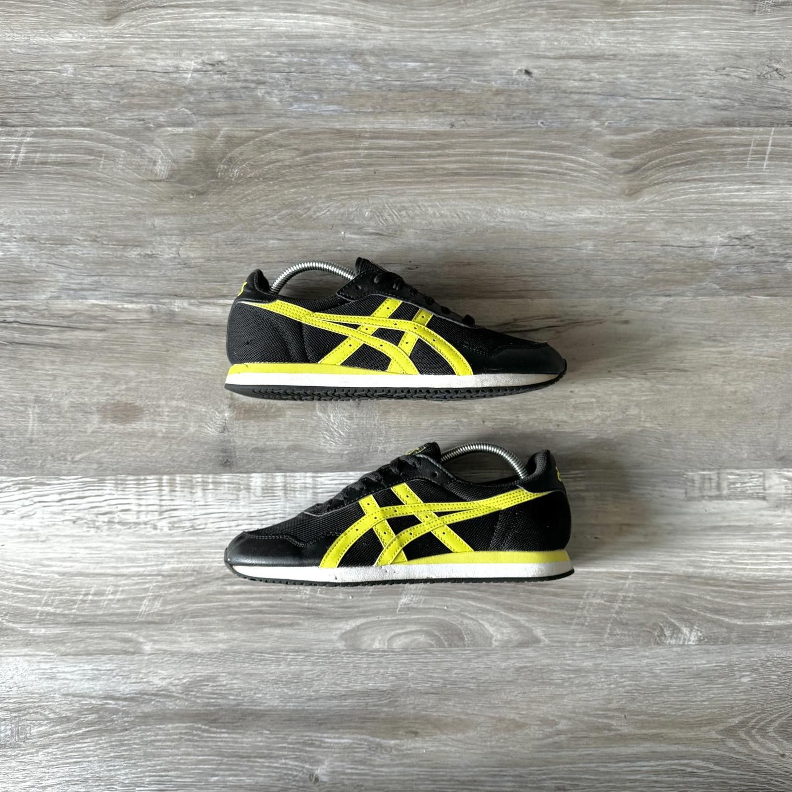 Asics ASICS • VINTAGE Tiger Runner (8M) Size US 8 / EU 41 - 1 Thumbnail