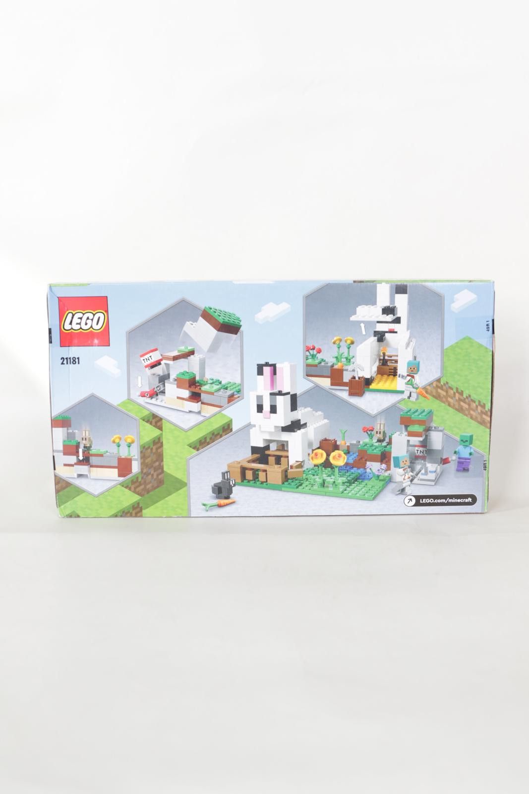 LEGO 2022' Lego The Rabbit Ranch Set Size ONE SIZE - 2 Thumbnail