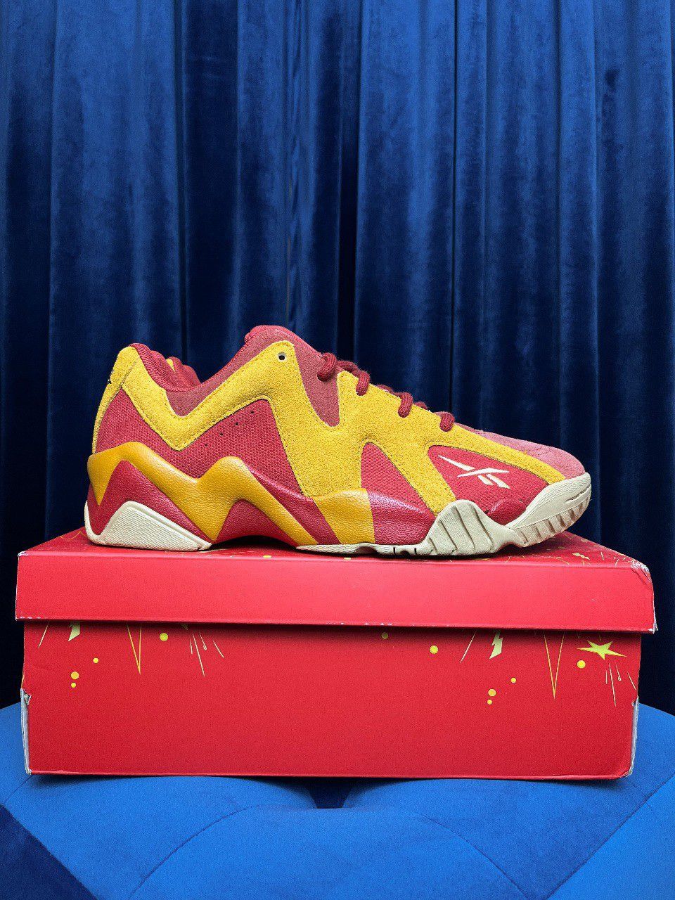 Reebok Looney Tunes x Reebok Hurrikaze 2 Low MARS RED