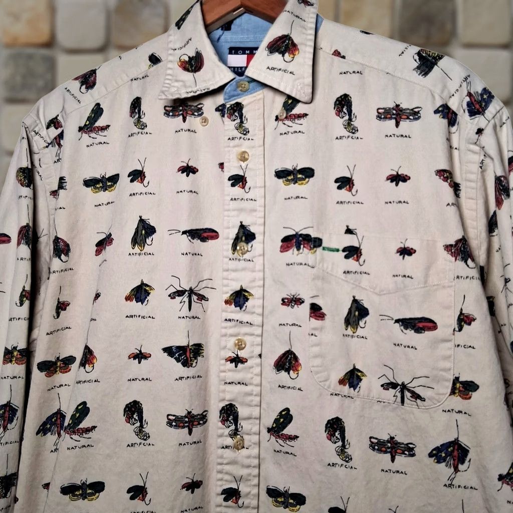 Tommy Hilfiger VINTAGE Tommy Hilfiger Shirt Men Small Fly Fishing Lures Fisherman Outdoors Fish Casual Button-Down Collared Long Sleeve Beige Cotton Size US S / EU 44-46 / 1 - 1 Thumbnail