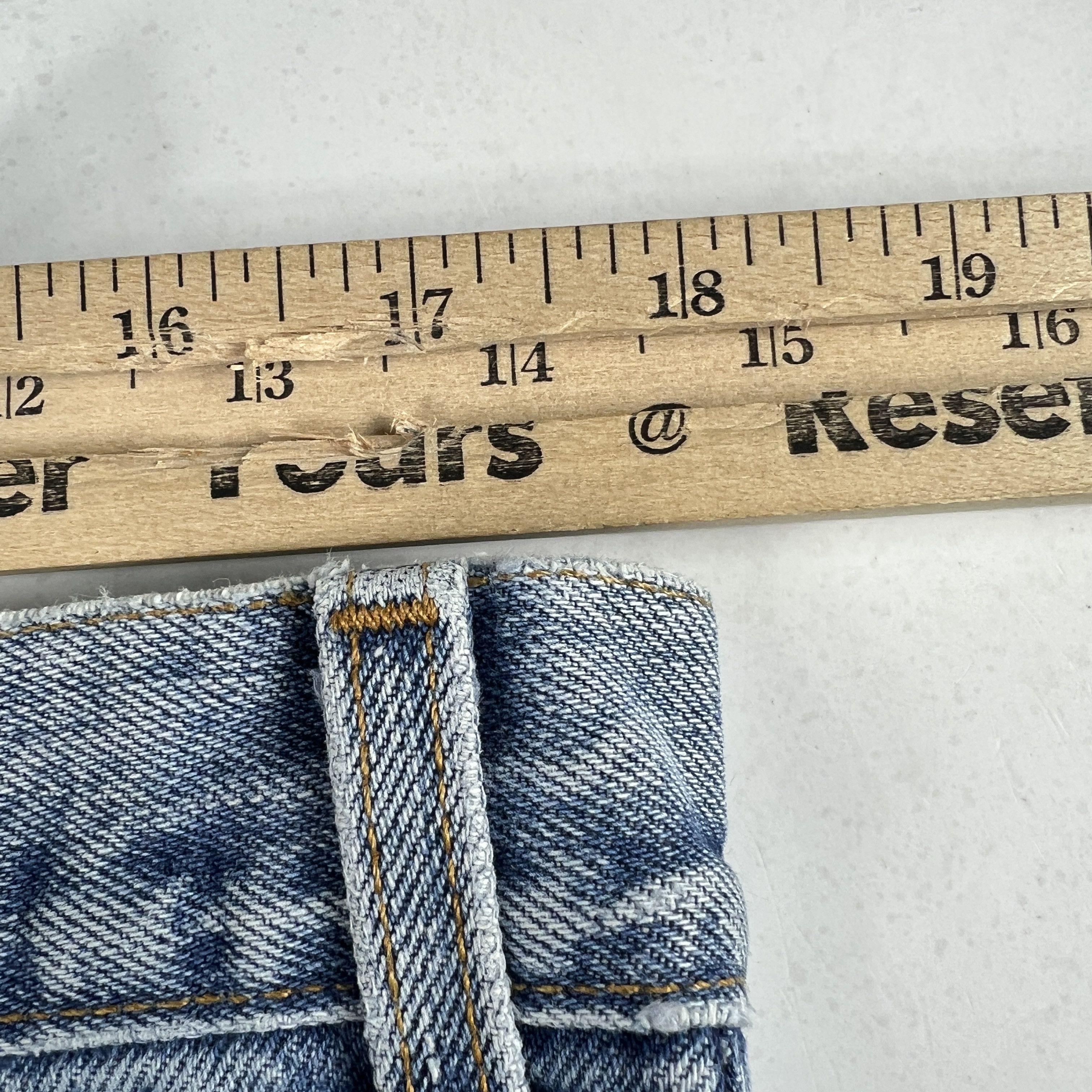 Levi's × Vintage Y2K Levi's Jeans 550 Relaxed Blue Faded Cotton Denim Size US 36 / EU 52 - 23 Thumbnail