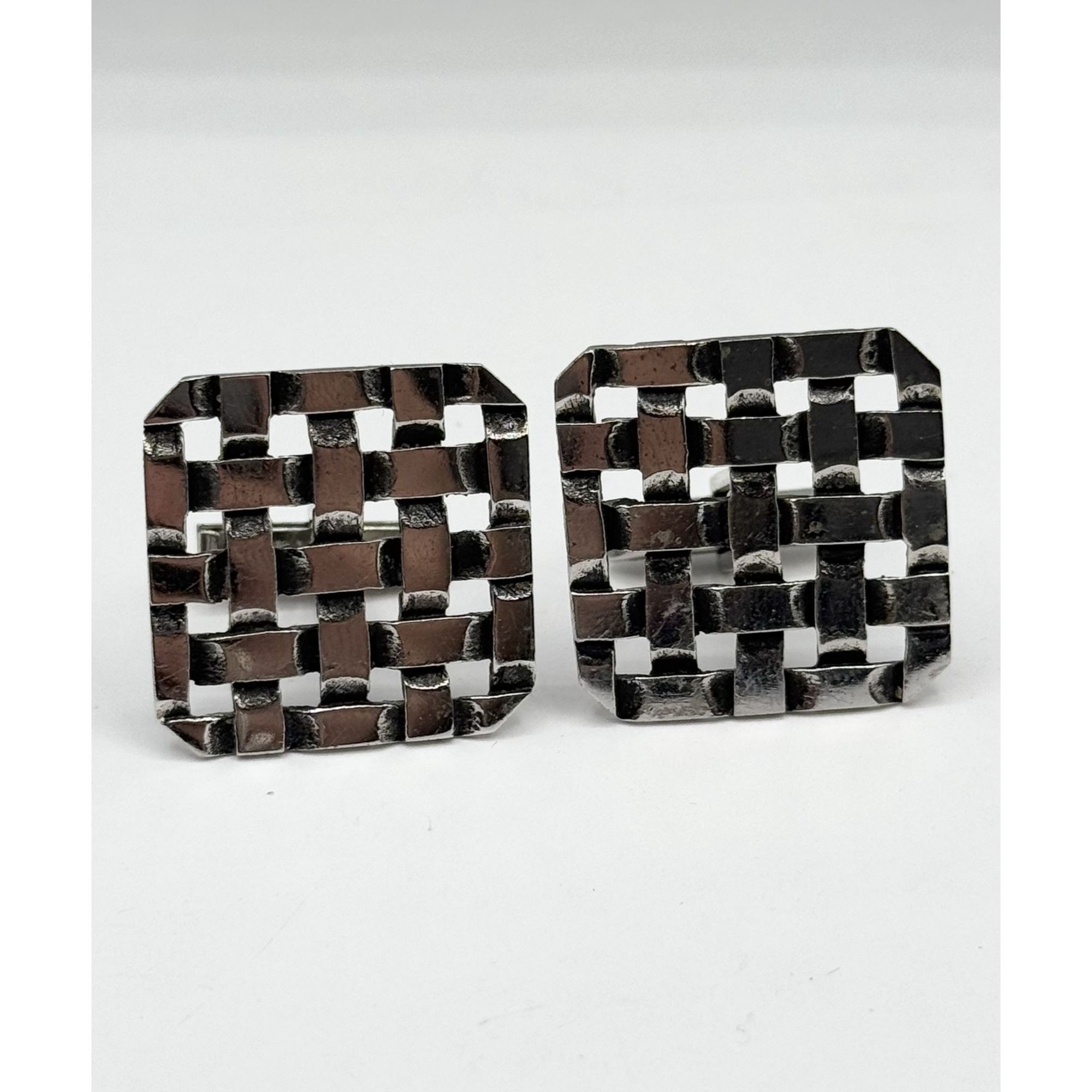 Vintage Vintage Sterling Silver woven basket weave unisex cuff links Size ONE SIZE - 1 Thumbnail