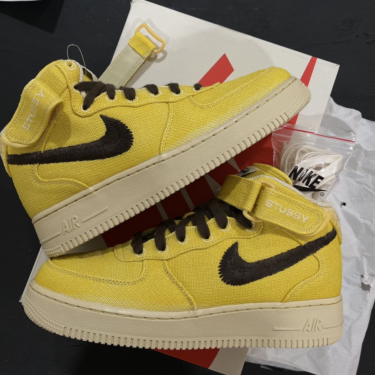 Nike × Stussy Air Force 1 Mid Stussy Fossil Size US 8 / EU 41 - 1 Thumbnail