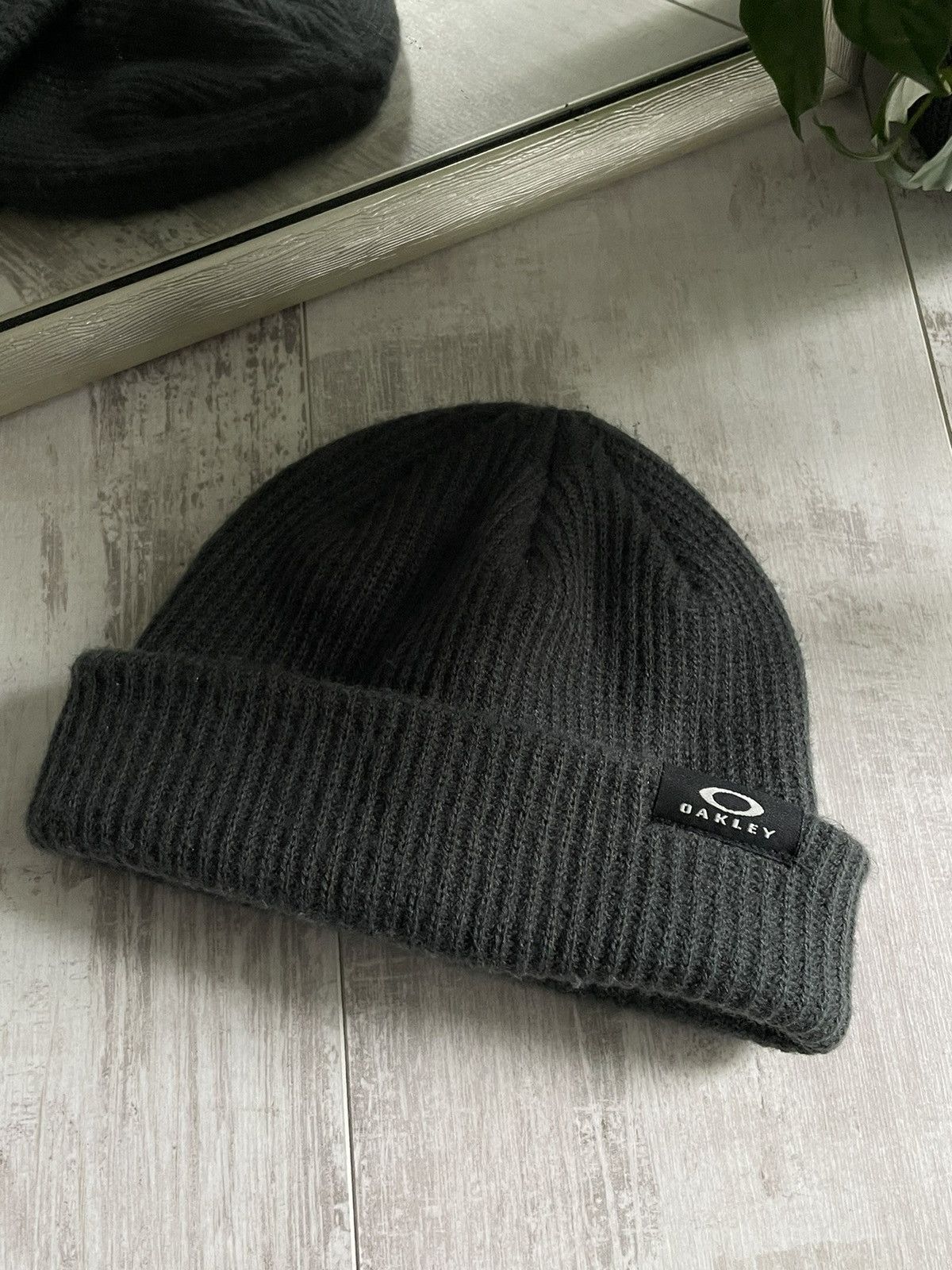 Oakley × Vintage Vintage Oakley Beany Hat Y2K Gray Outdoor RARE Size ONE SIZE - 2 Thumbnail