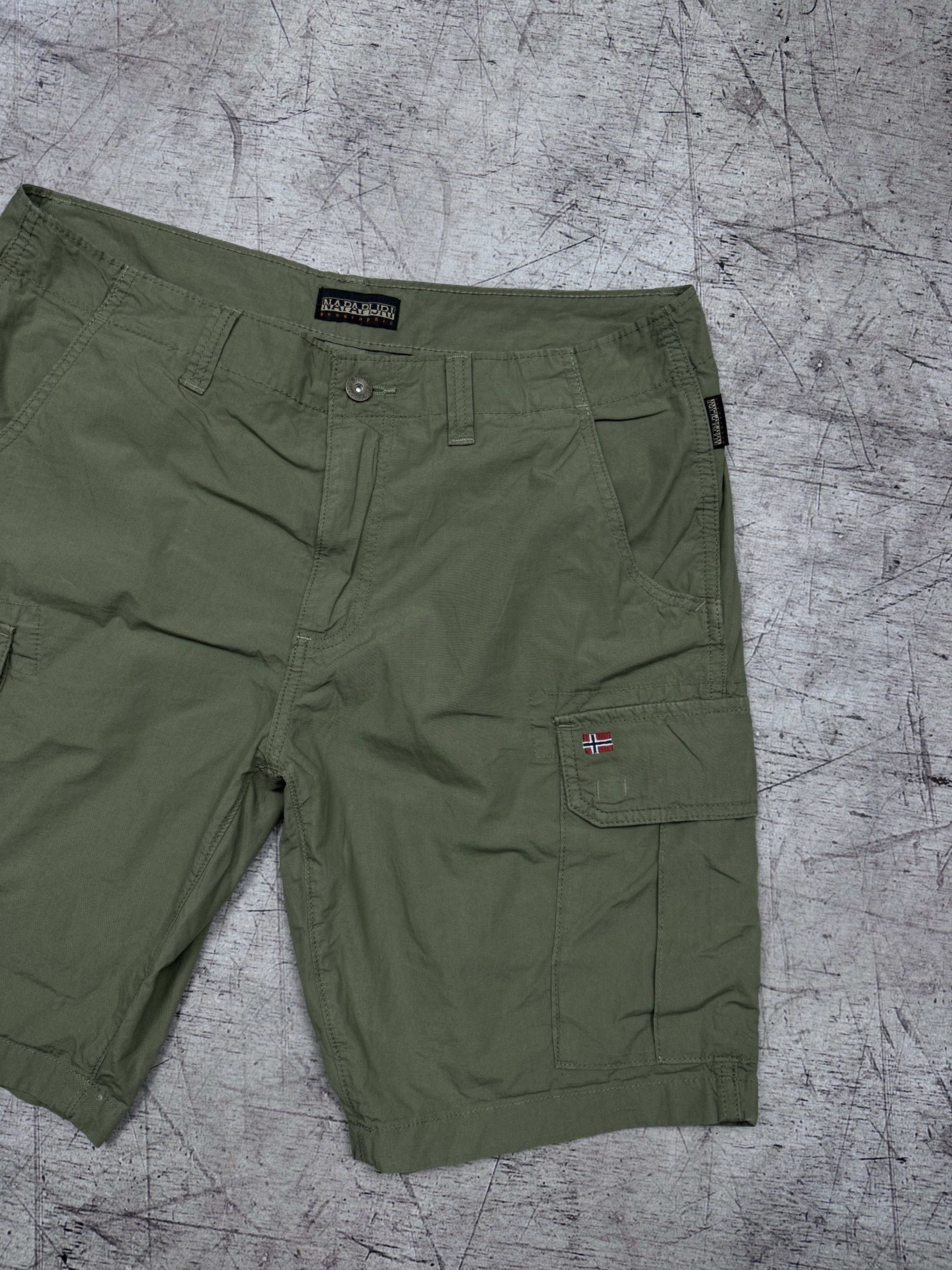 Napapijri Napapijri Mens Cargo Shorts Size US 34 / EU 50 - 2 Thumbnail