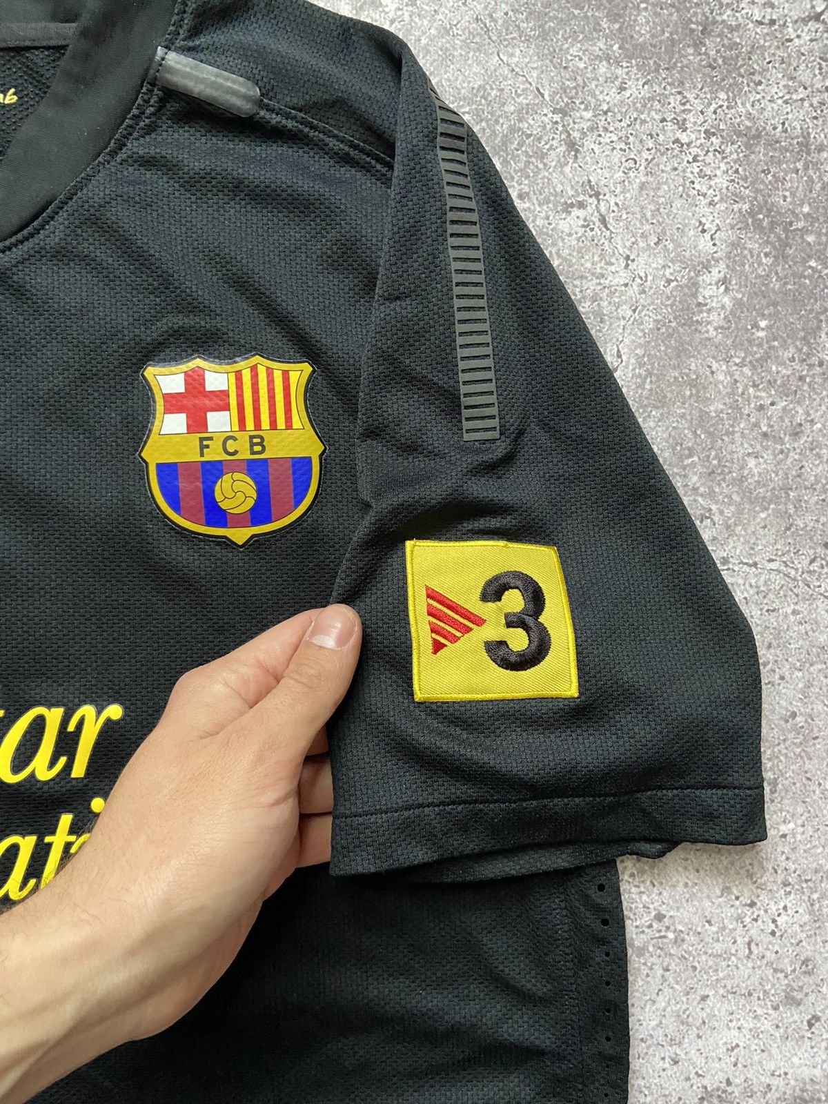 Nike Barcelona Messi 2011-12 Nike Player Version Jersey Size US L / EU 52-54 / 3 - 5 Thumbnail