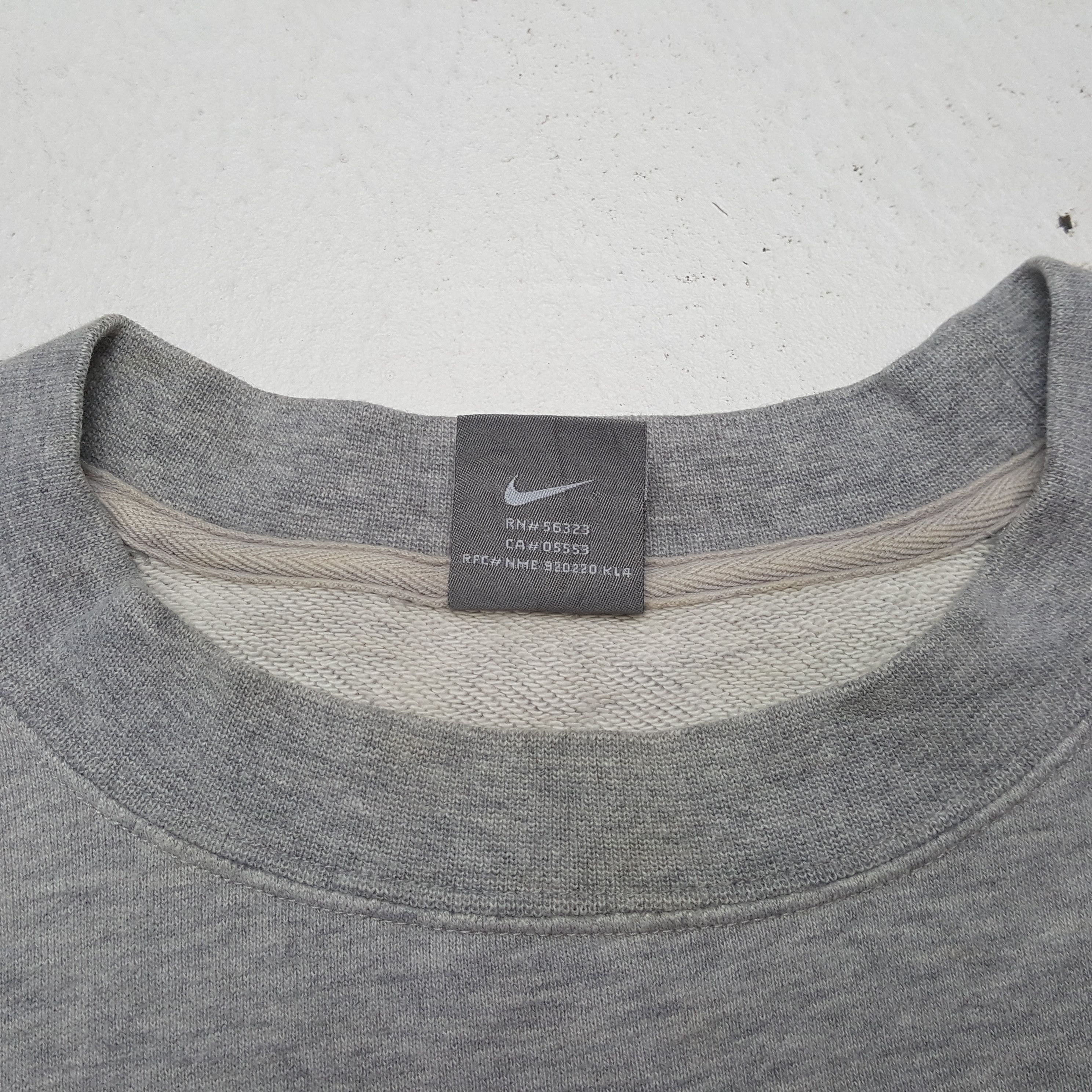 Vintage Nike Sportswear Style Sweatshirt C322N11